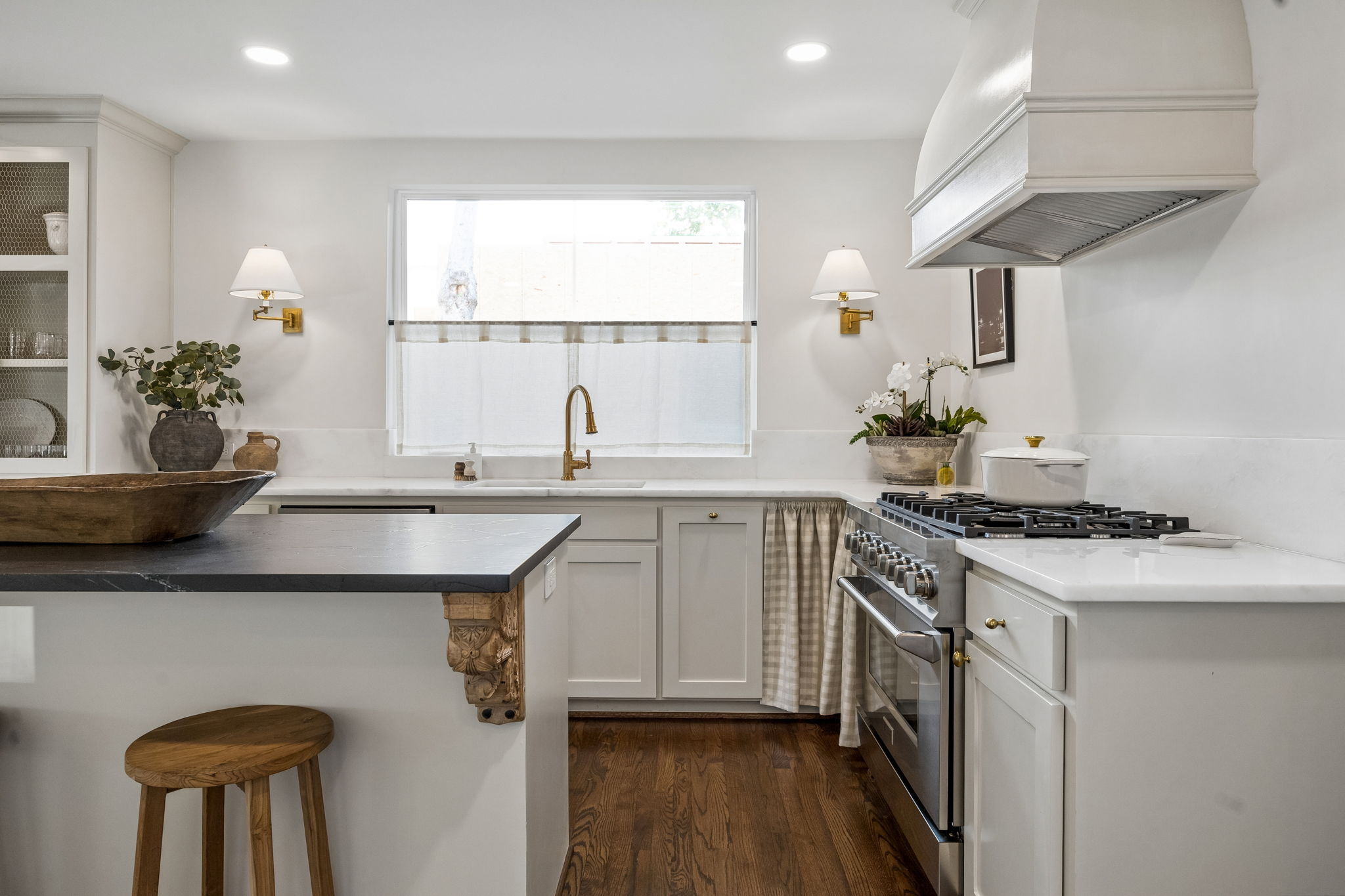  European Elegance Meets Timeless Lakewood Charm - 物件實景