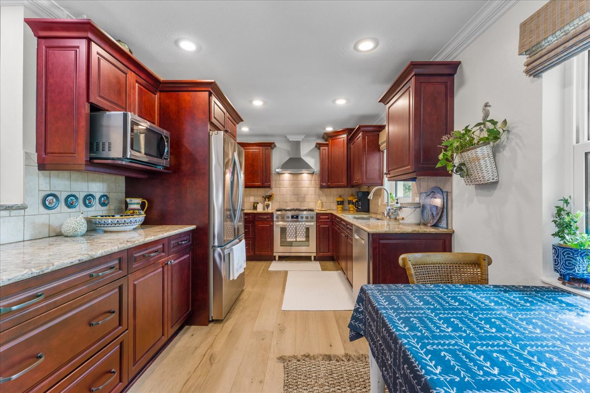 Seminole, Florida, 33772, United States, 3 Bedrooms Bedrooms, ,2 BathroomsBathrooms,Residential,For Sale,2048345