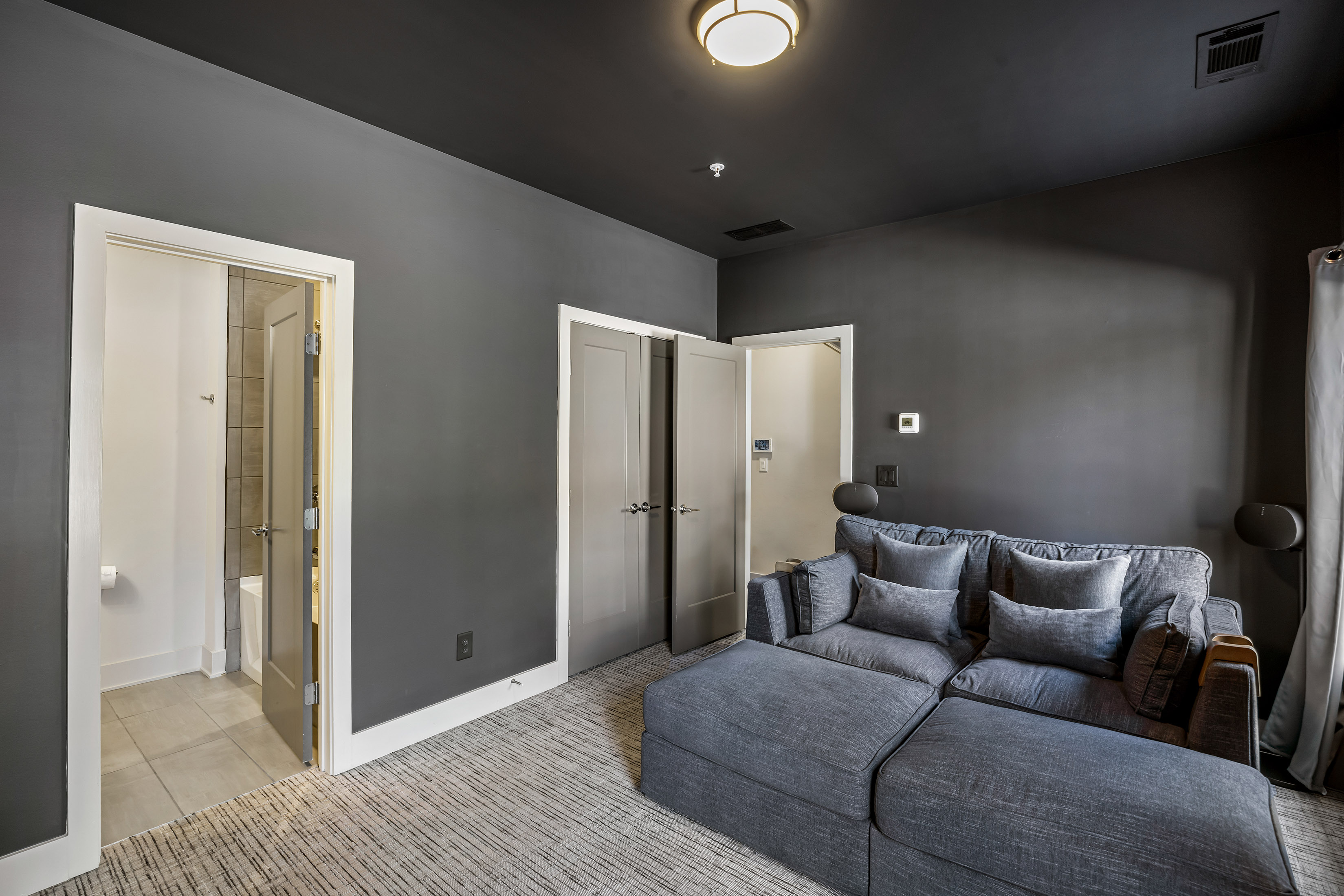  Striking Modern Townhouse at Chelsea Westside - 物件實景