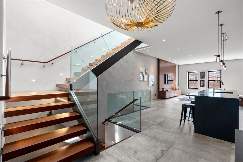Boston, Massachusetts, 02115, United States, 2 Bedrooms Bedrooms, ,3 BathroomsBathrooms,Residential,For Sale,1818698