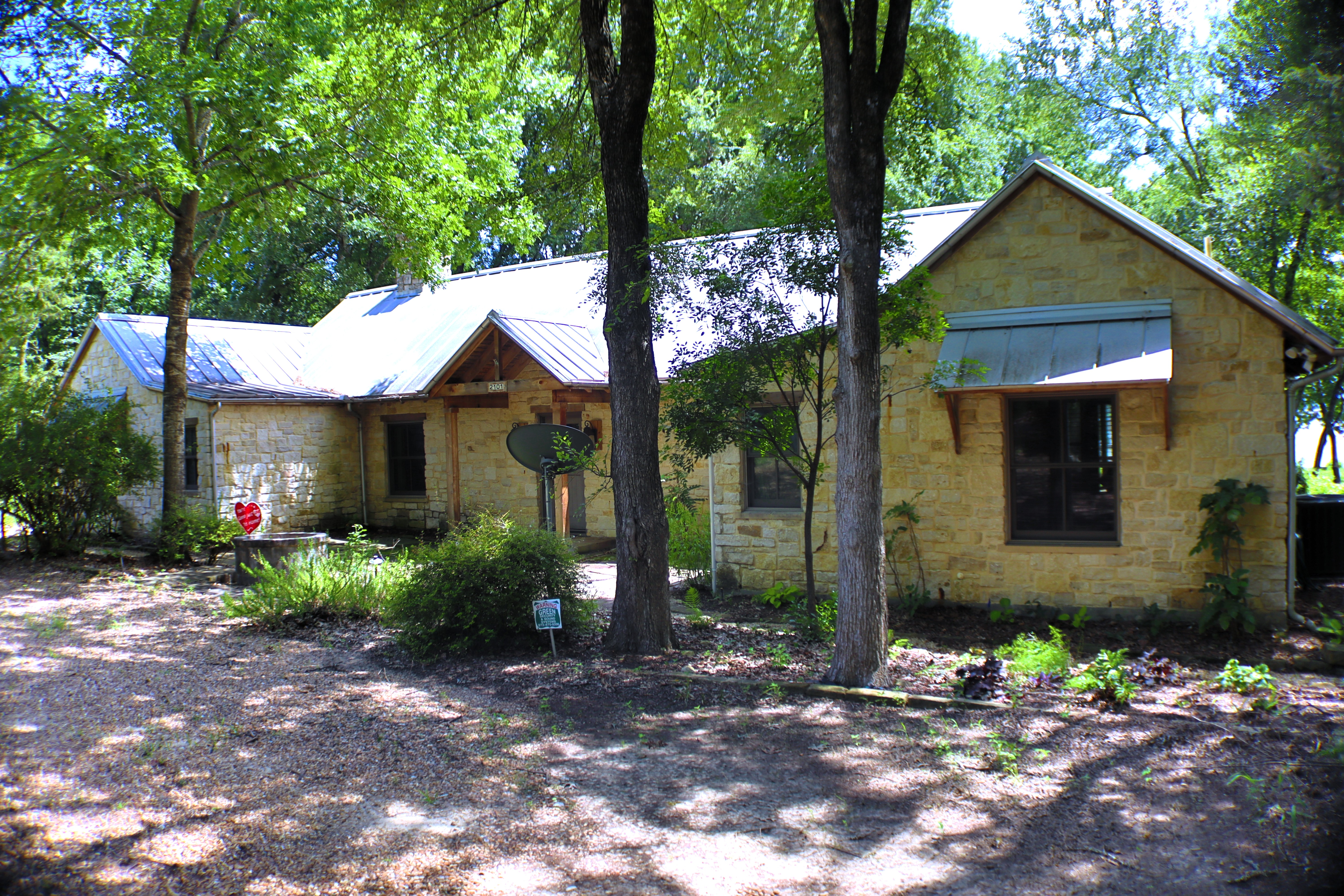 Lone Oak, Texas, 75453, United States, 3 Bedrooms Bedrooms, ,2 BathroomsBathrooms,Residential,For Sale,1880649