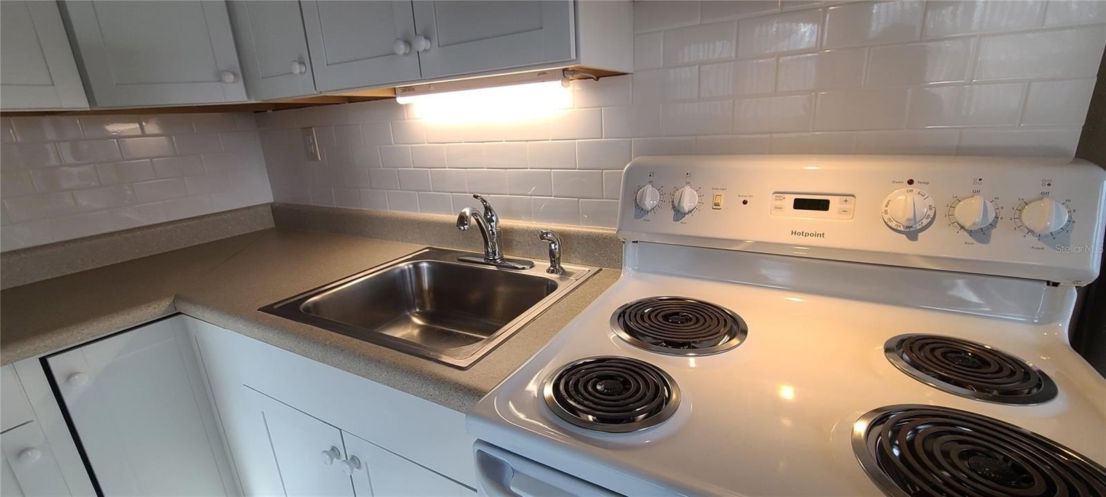 CLEARWATER, Florida, 33765, United States, 5 Bedrooms Bedrooms, ,3 BathroomsBathrooms,Residential,For Sale,2006178