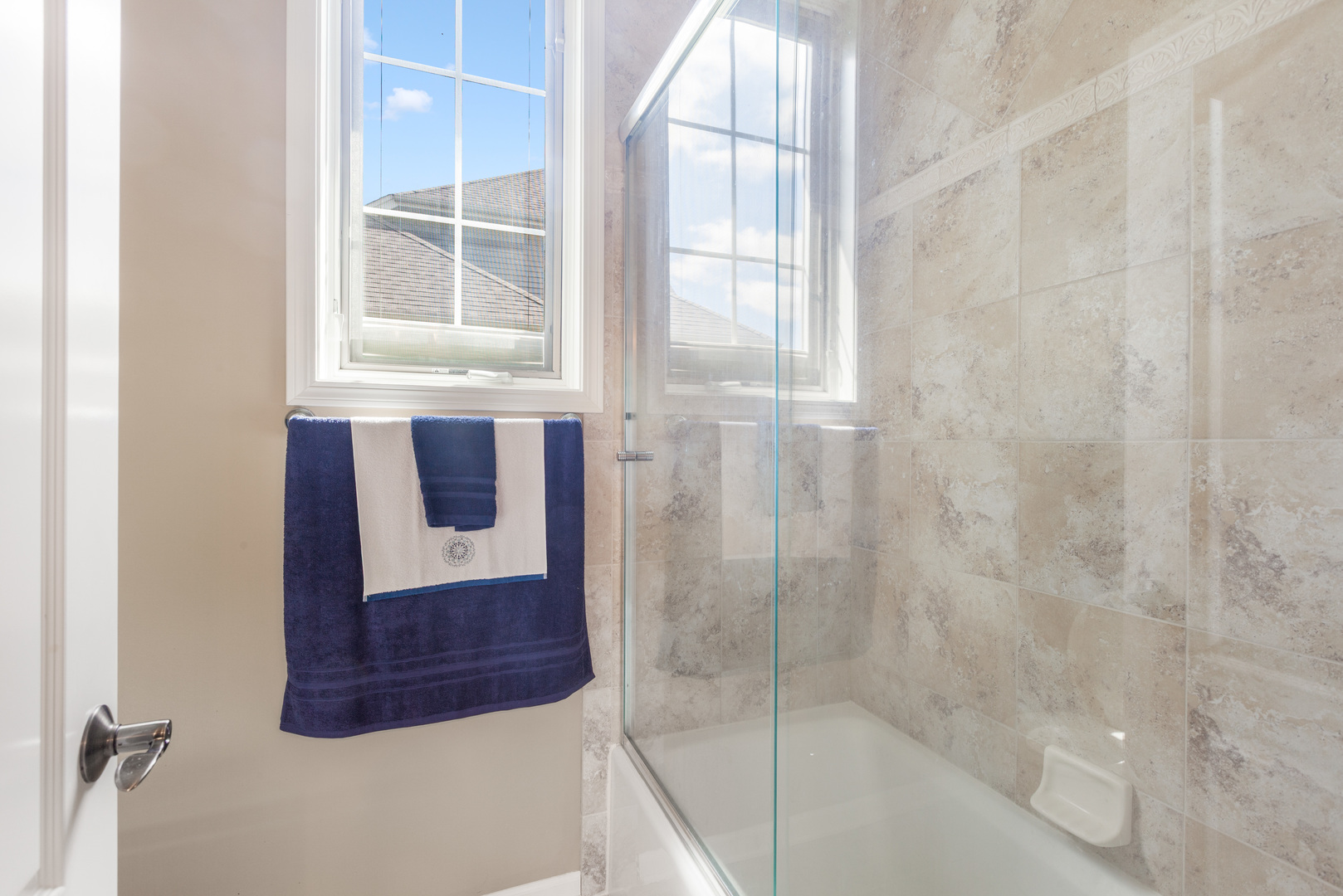 Elburn, Illinois, 60119, United States, 6 Bedrooms Bedrooms, ,4 BathroomsBathrooms,Residential,For Sale,1989371