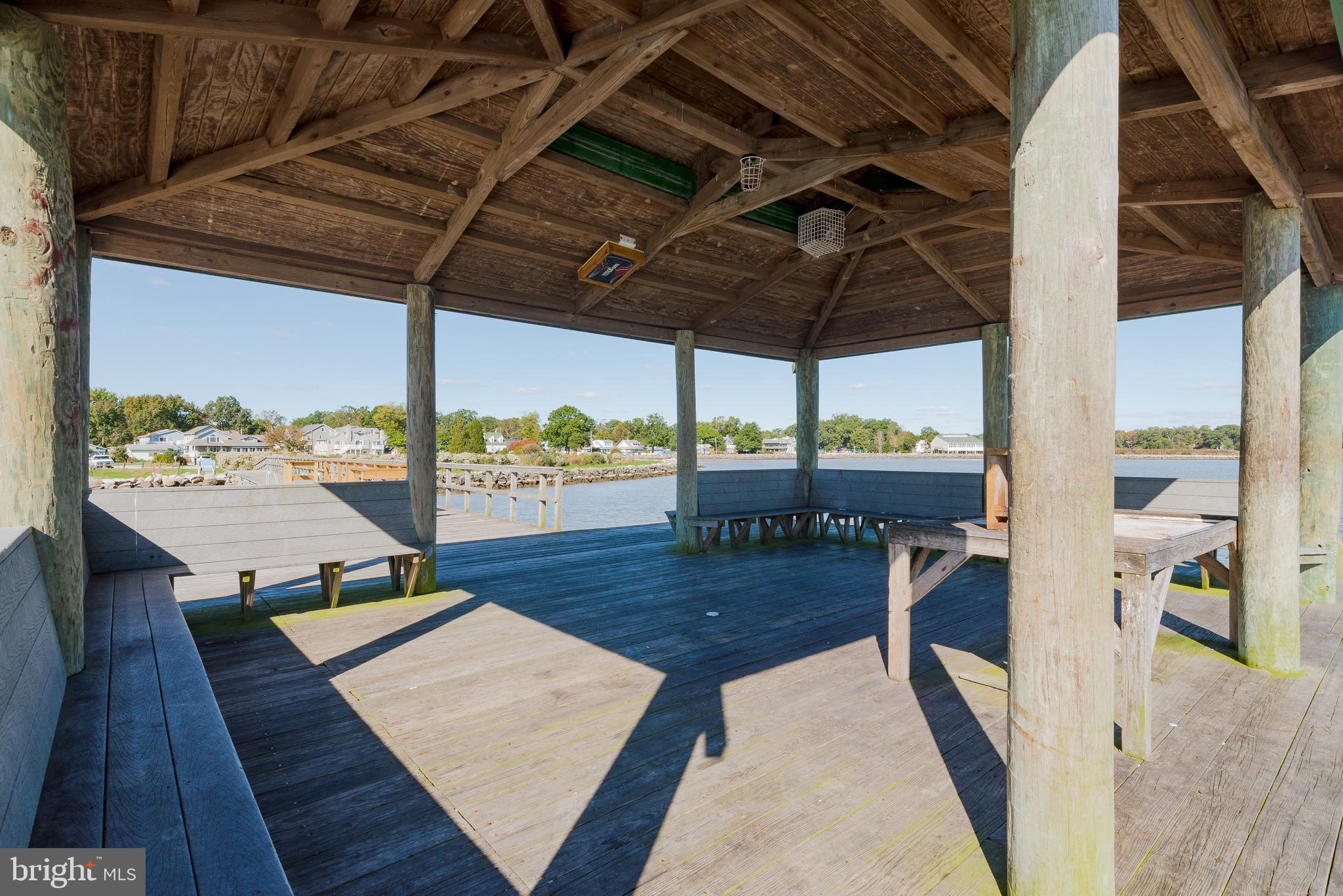 Shady Side, Maryland, 20764, United States, 4 Bedrooms Bedrooms, ,3 BathroomsBathrooms,Residential,For Sale,2011668