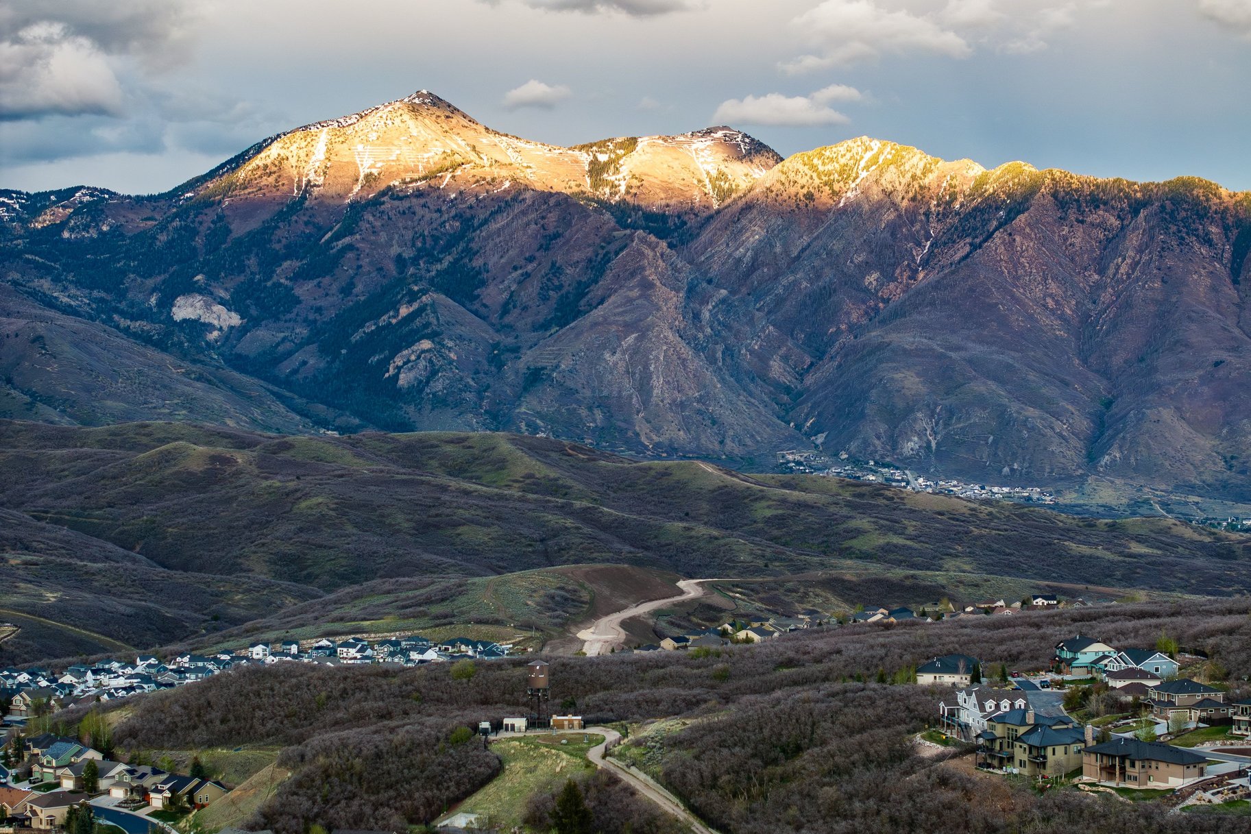  Peaceful Mountain Living with Amenities That Impress - 物件實景
