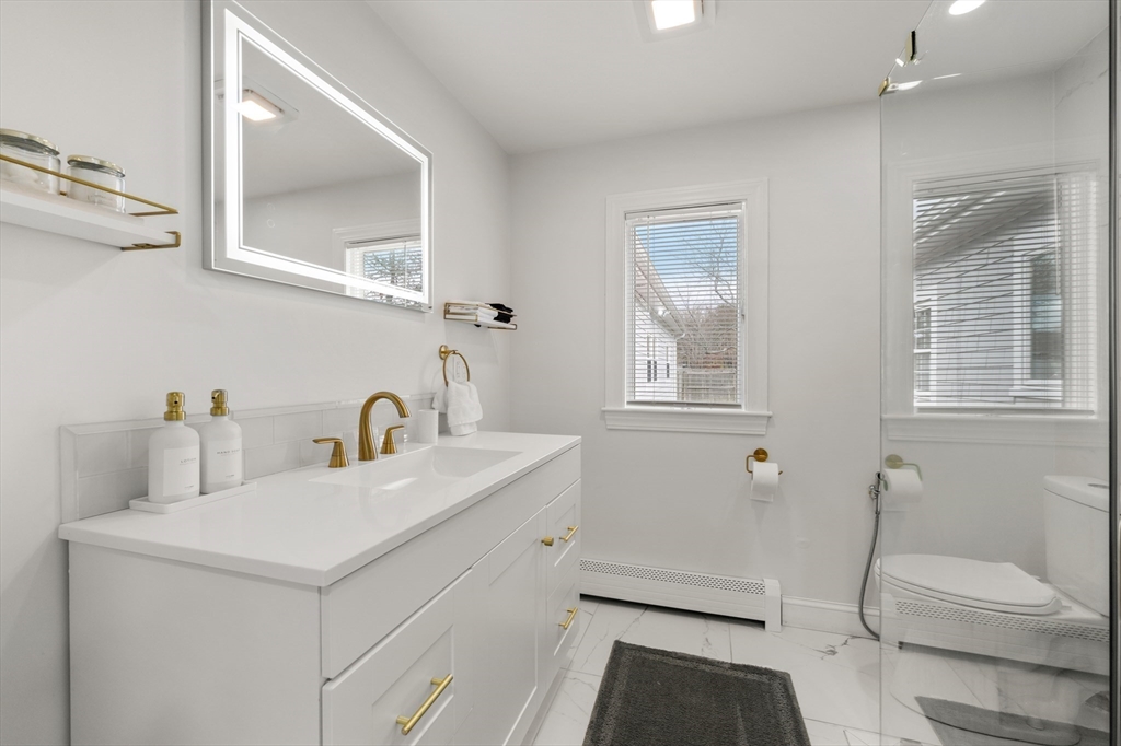 Yarmouth, Massachusetts, 02664, United States, 3 Bedrooms Bedrooms, ,2 BathroomsBathrooms,Residential,For Sale,2002259