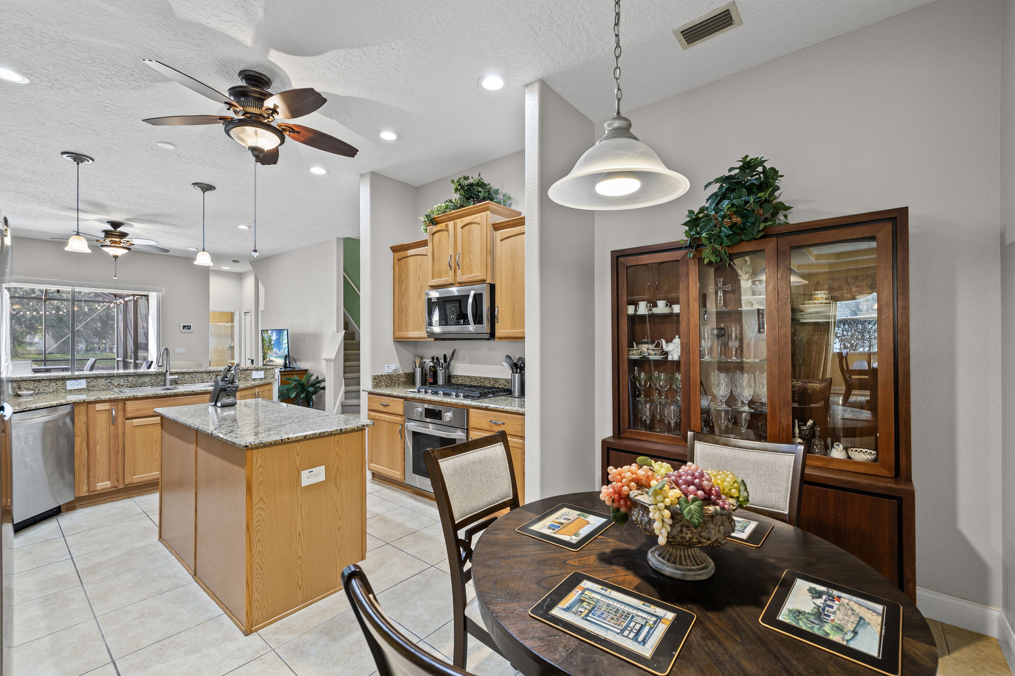 Land O Lakes, Florida, 34638, United States, 4 Bedrooms Bedrooms, ,4 BathroomsBathrooms,Residential,For Sale,1973686