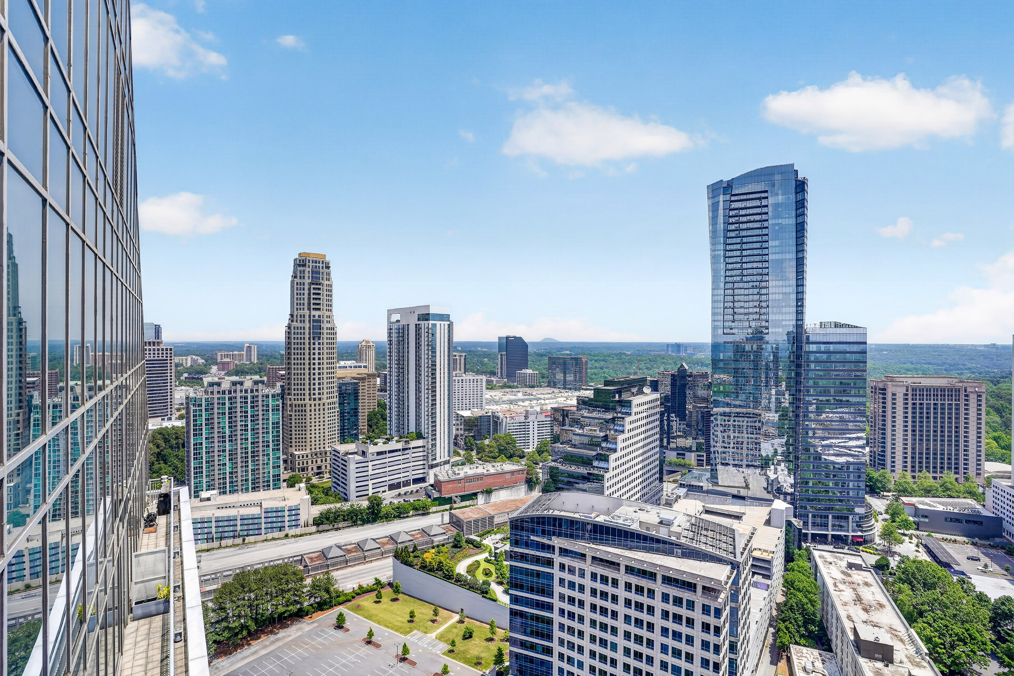  Luxury, Convenience and Vibrant City Living at the Sought-after Buckhead Grand - 物件實景