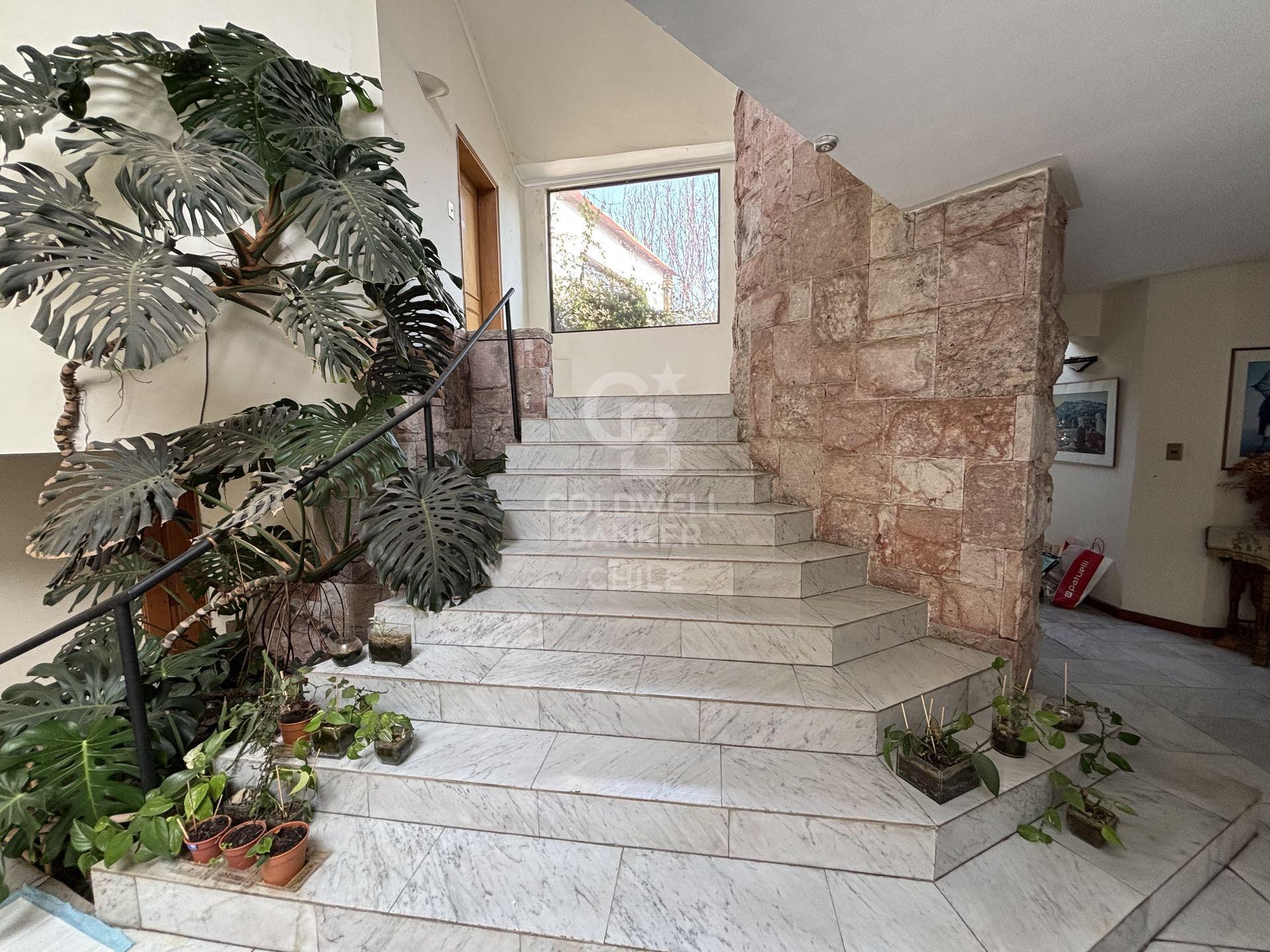 Las Condes, Chile, 4 Bedrooms Bedrooms, ,3 BathroomsBathrooms,Residential,For Sale,1972630