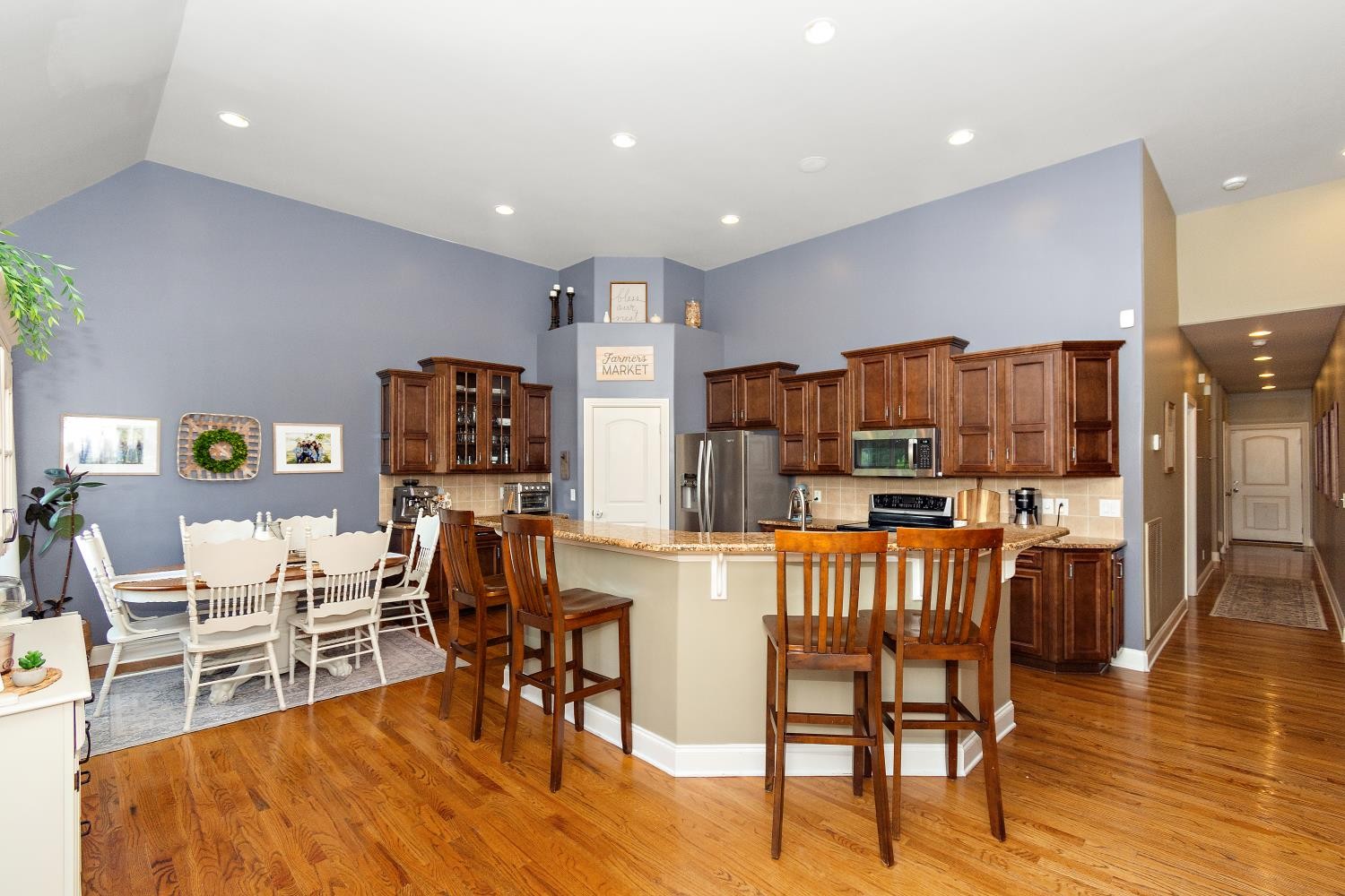 Mount Juliet, Tennessee, 37122, United States, 4 Bedrooms Bedrooms, ,3 BathroomsBathrooms,Residential,For Sale,1891571