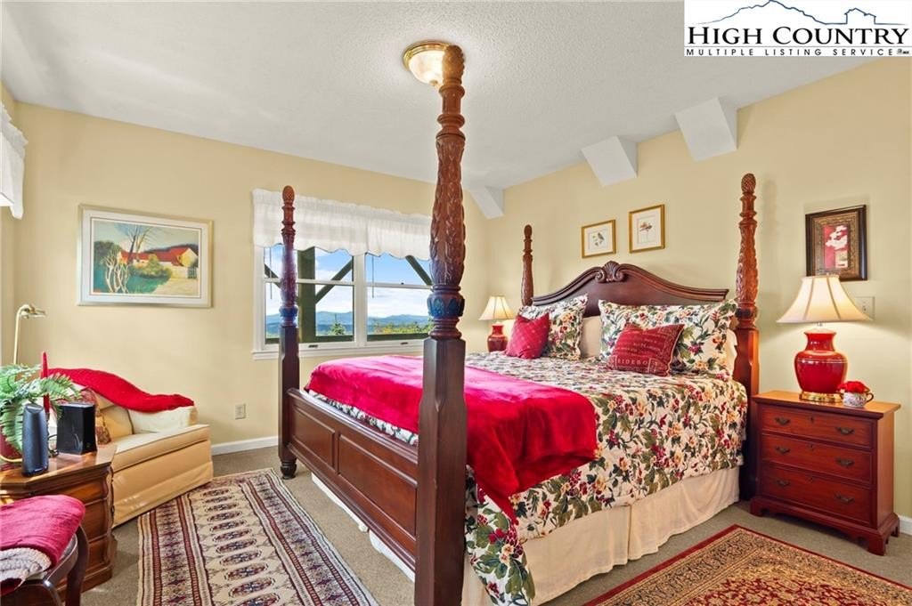 Boone, North Carolina, 28607, United States, 3 Bedrooms Bedrooms, ,3 BathroomsBathrooms,Residential,For Sale,1941298
