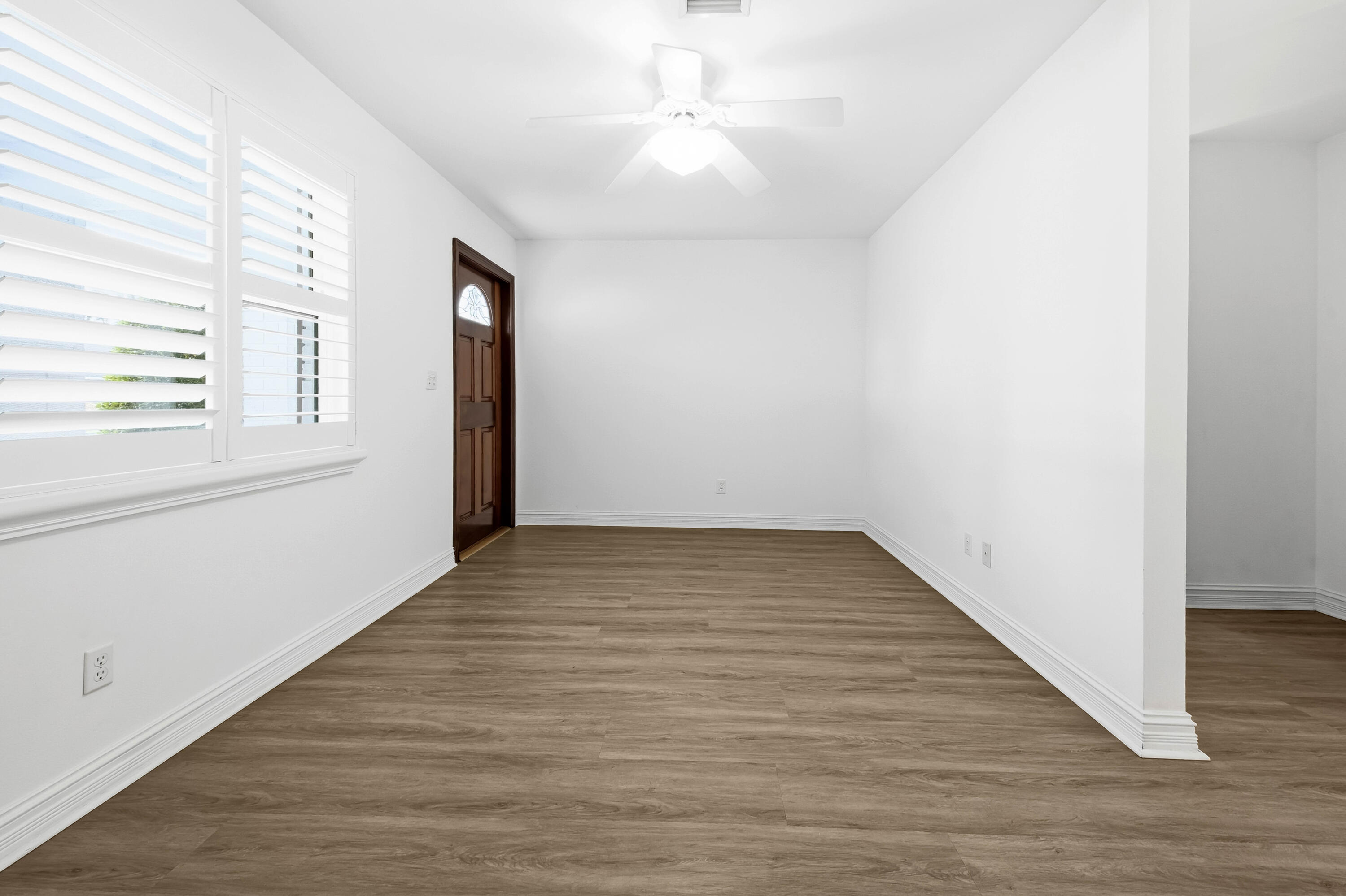 Royal Palm Beach, Florida, 33411, United States, 3 Bedrooms Bedrooms, ,3 BathroomsBathrooms,Residential,For Sale,1970121