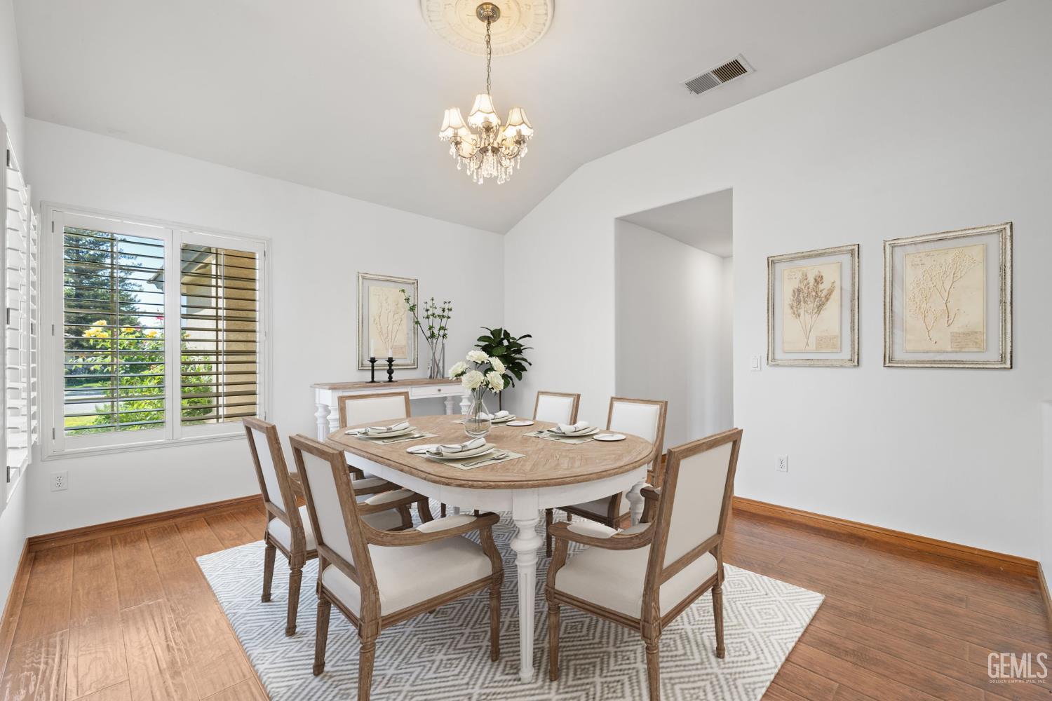 Bakersfield, California, 93311, United States, 5 Bedrooms Bedrooms, ,3 BathroomsBathrooms,Residential,For Sale,1941584