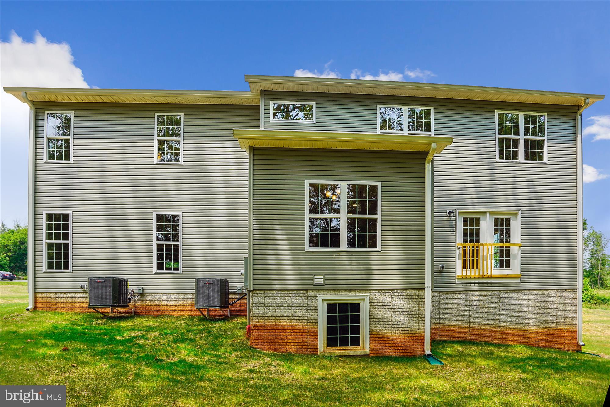 Culpeper, Virginia, 22701, United States, 4 Bedrooms Bedrooms, ,3 BathroomsBathrooms,Residential,For Sale,1974378