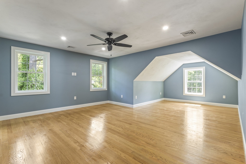 Attleboro, Massachusetts, 02703, United States, 4 Bedrooms Bedrooms, ,3 BathroomsBathrooms,Residential,For Sale,1924385
