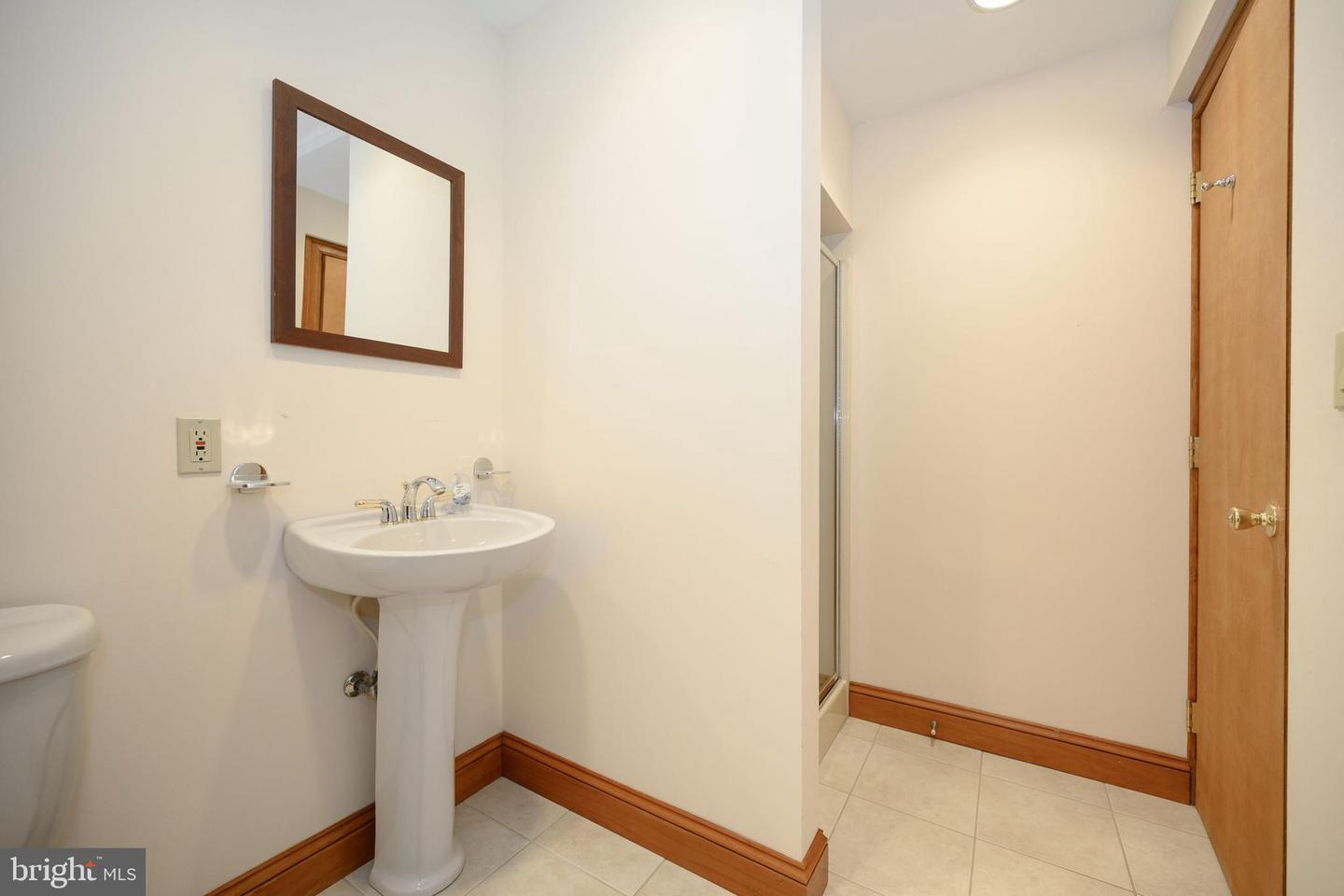 Queenstown, Maryland, 21658, United States, 5 Bedrooms Bedrooms, ,6 BathroomsBathrooms,Residential,For Sale,1940127