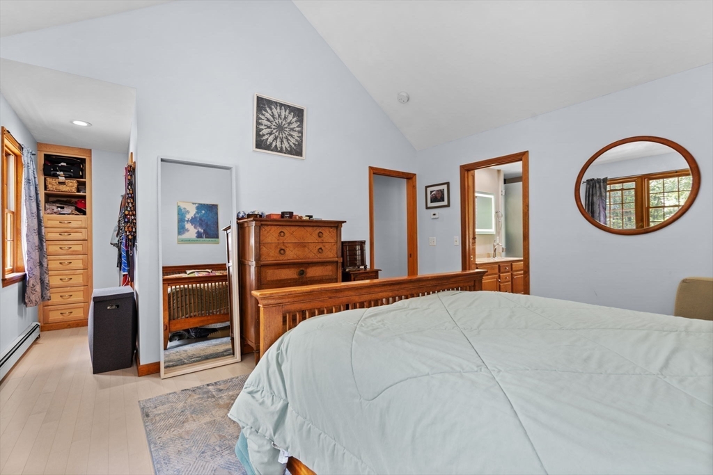 Princeton, Massachusetts, 01541, United States, 4 Bedrooms Bedrooms, ,4 BathroomsBathrooms,Residential,For Sale,2005212