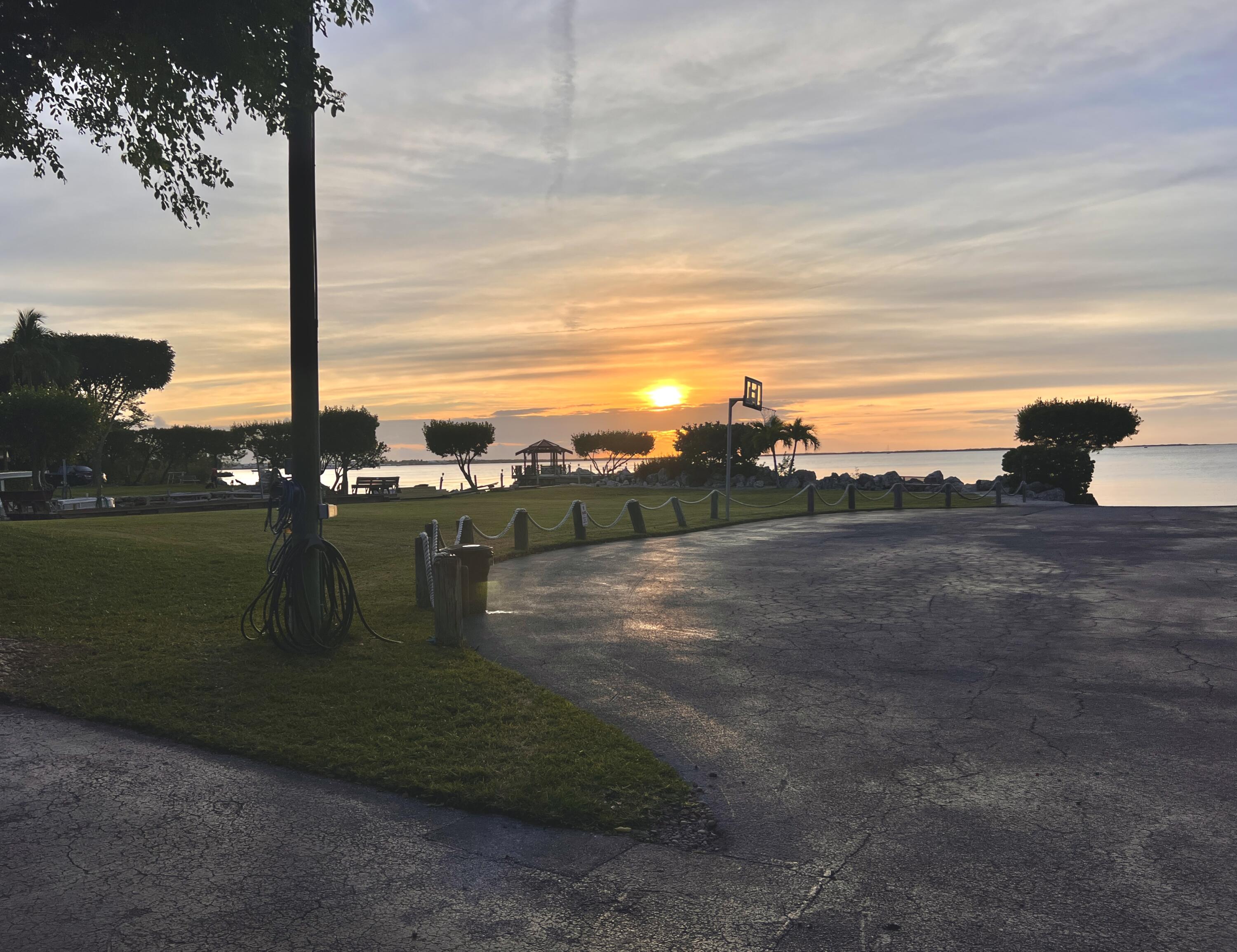 KEY LARGO, Florida, 33037, United States, 3 Bedrooms Bedrooms, ,2 BathroomsBathrooms,Residential,For Sale,1913329