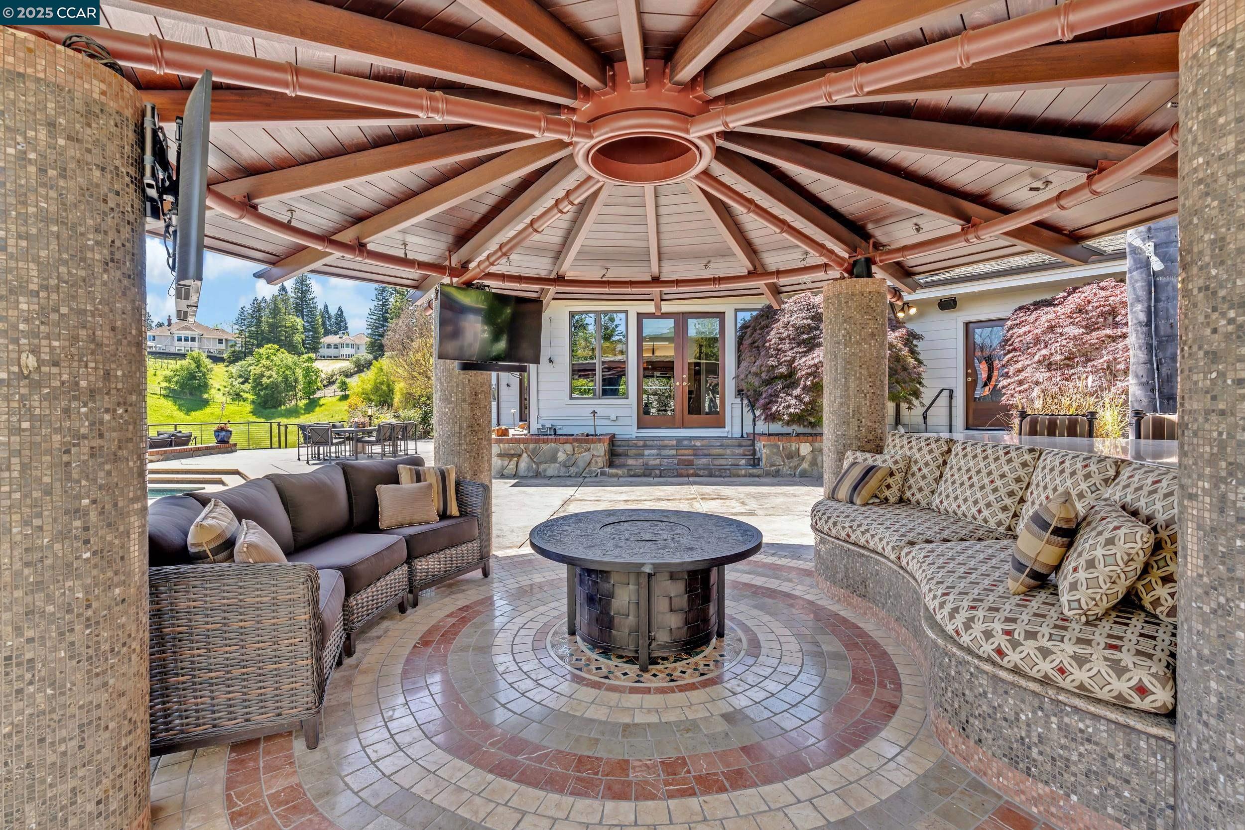 Danville, California, 94506, United States, 5 Bedrooms Bedrooms, ,6 BathroomsBathrooms,Residential,For Sale,1948518