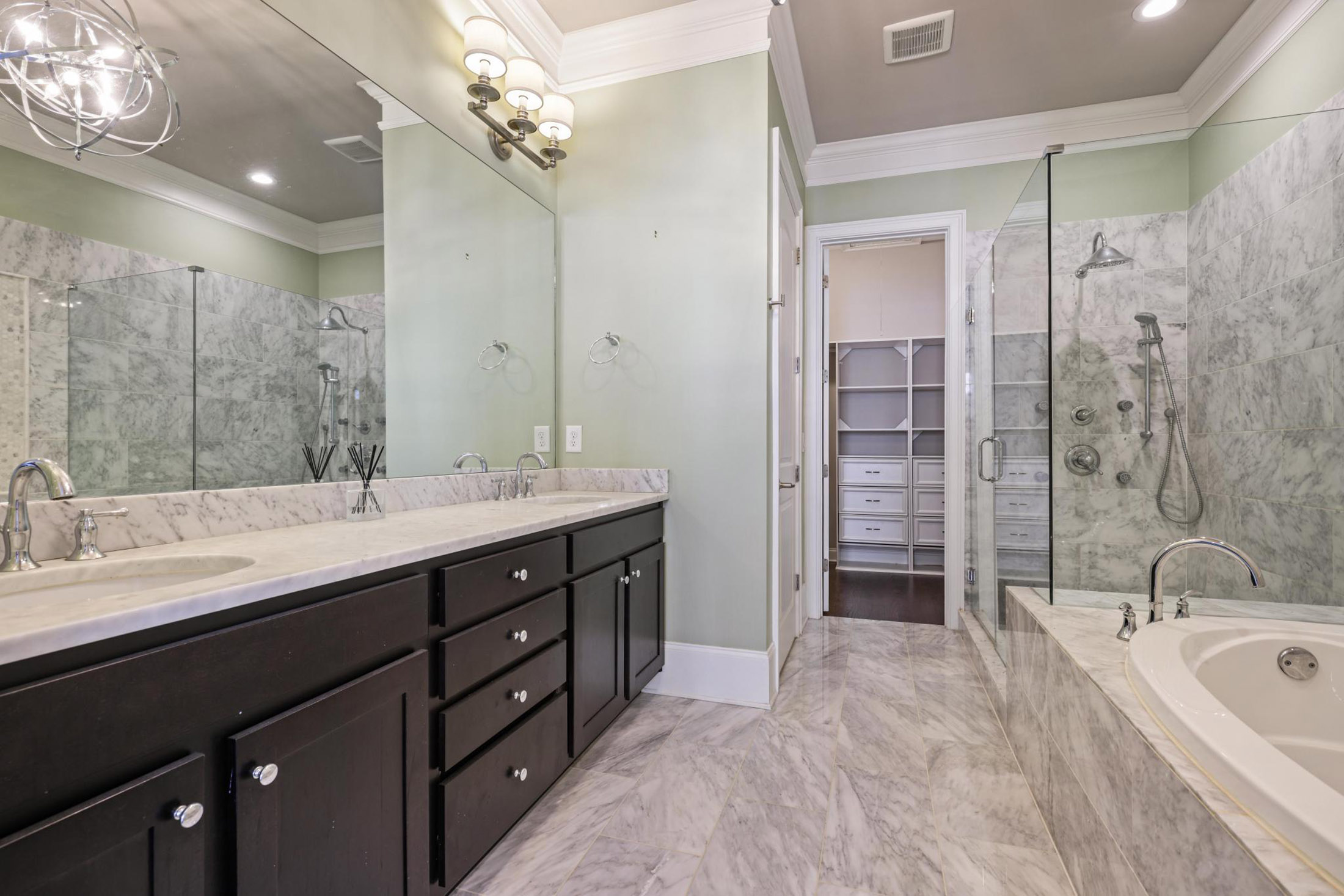  Luxurious Intown Living in Like-new Townhome in Old Fourth Ward - 物件實景