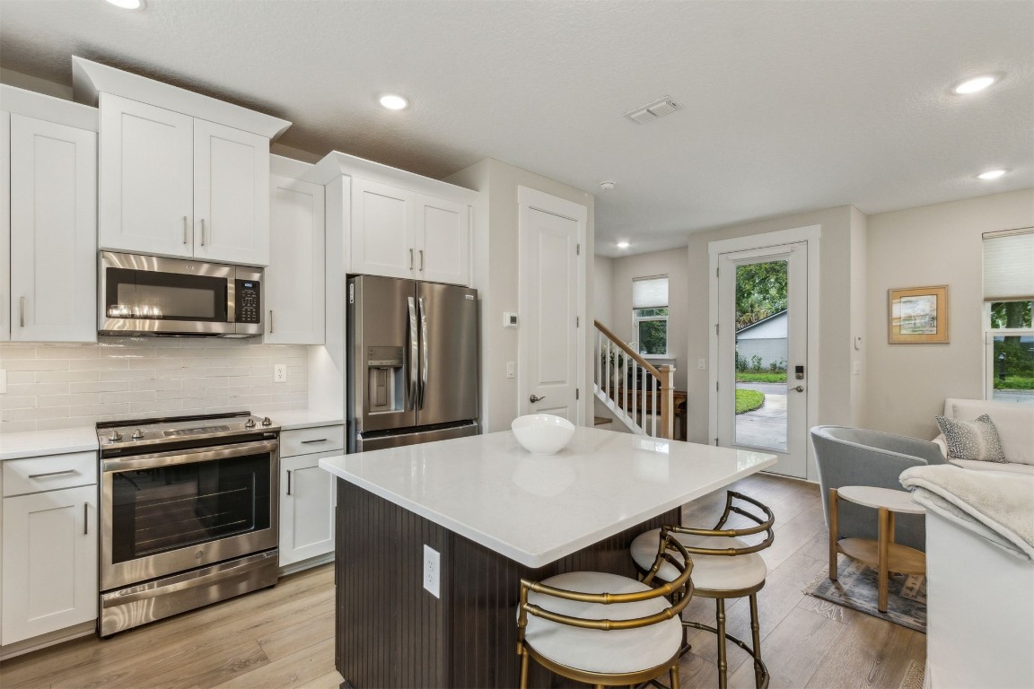 Fernandina Beach, Florida, 32034, United States, 2 Bedrooms Bedrooms, ,2 BathroomsBathrooms,Residential,For Sale,1979520