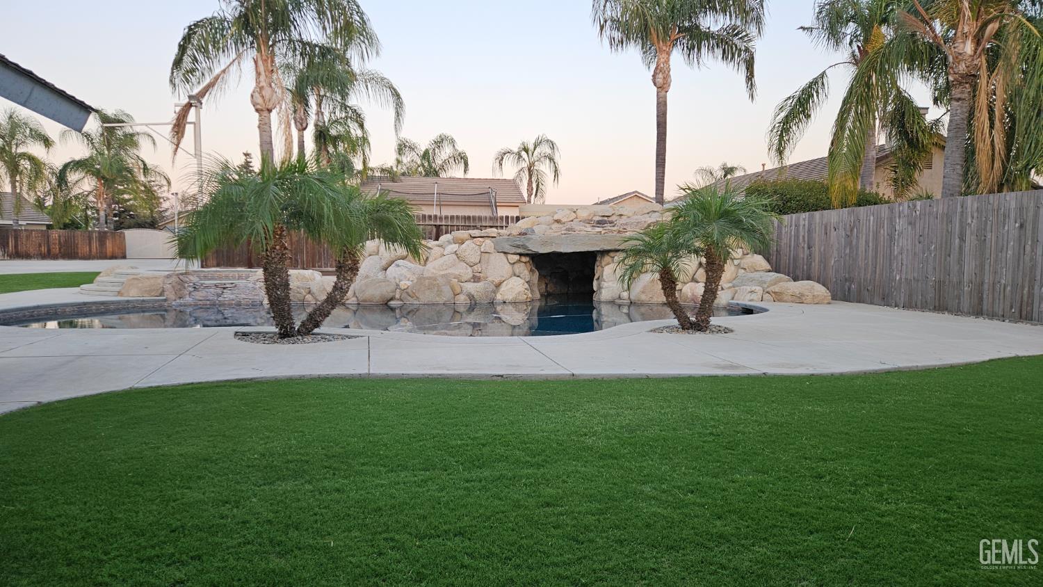 Bakersfield, California, 93312, United States, 4 Bedrooms Bedrooms, ,3 BathroomsBathrooms,Residential,For Sale,1940074