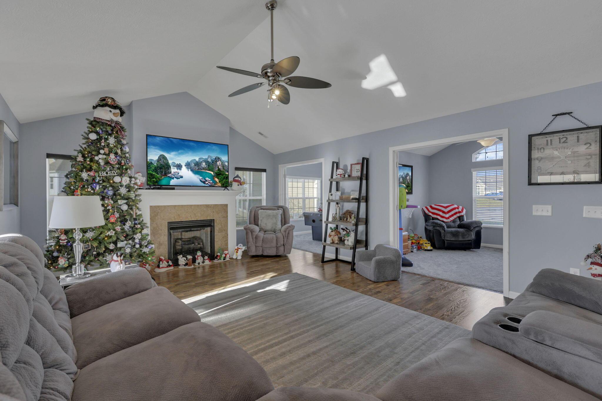 Hebron, Ohio, 43025, United States, 2 Bedrooms Bedrooms, ,2 BathroomsBathrooms,Residential,For Sale,2006107