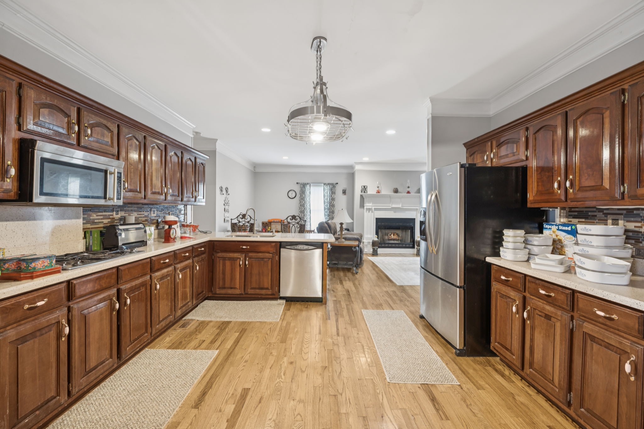 Lawrenceburg, Tennessee, 38464, United States, 5 Bedrooms Bedrooms, ,4 BathroomsBathrooms,Residential,For Sale,1967906