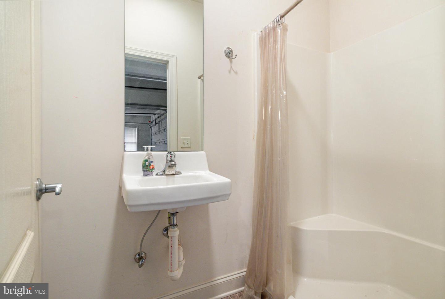 Mechanicsburg, Pennsylvania, 17055, United States, 5 Bedrooms Bedrooms, ,5 BathroomsBathrooms,Residential,For Sale,1926512