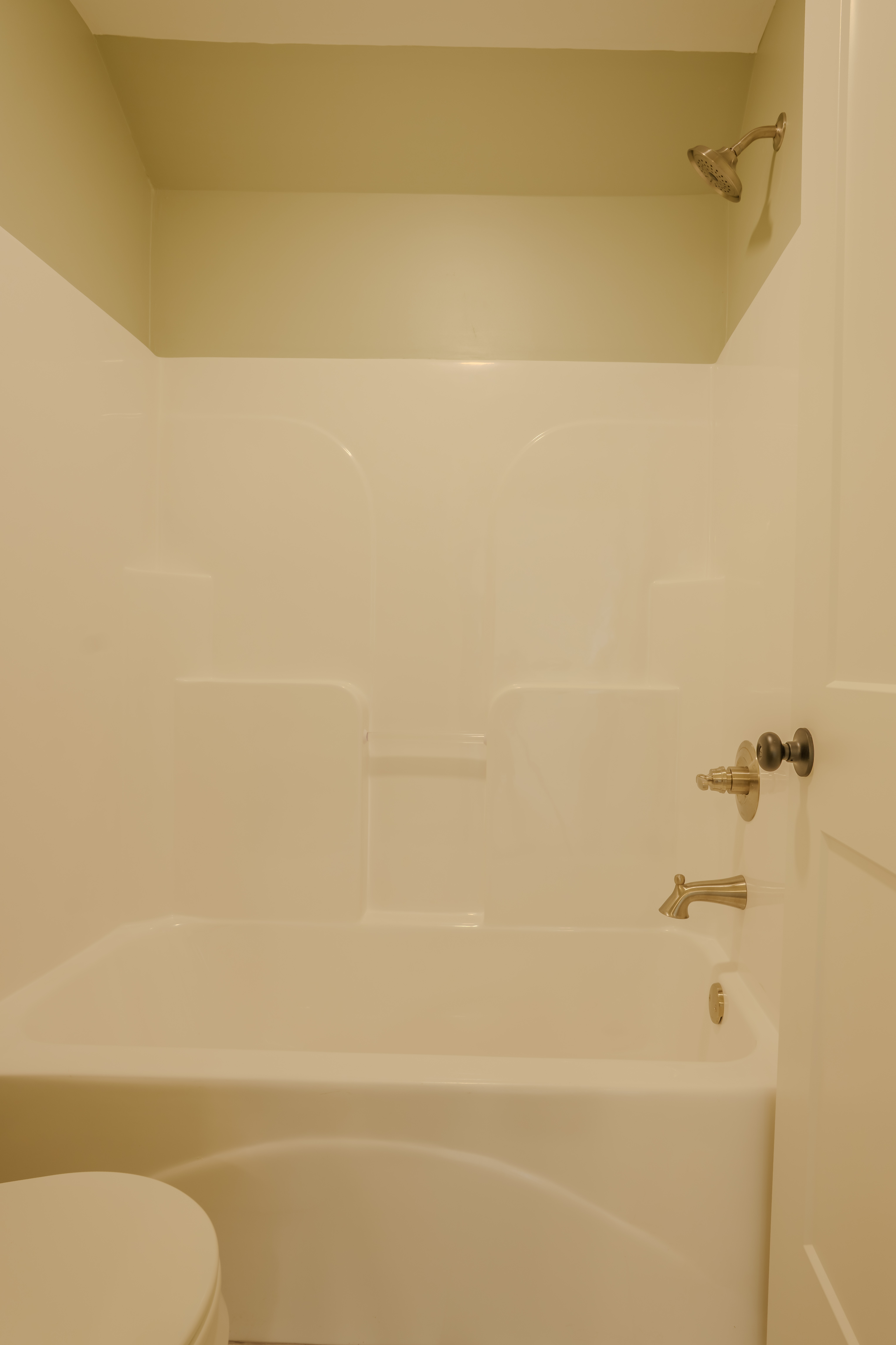 Muscle Shoals, Alabama, 35661, United States, 5 Bedrooms Bedrooms, ,3 BathroomsBathrooms,Residential,For Sale,1977314