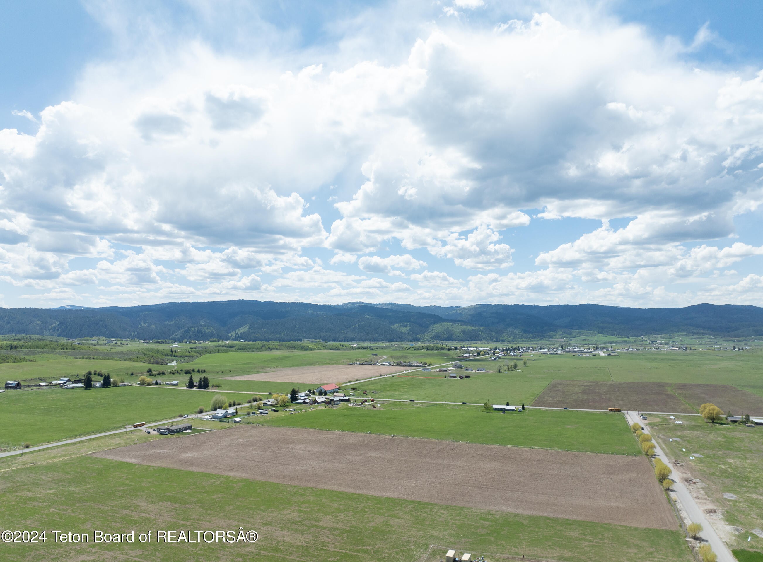 Thayne, Wyoming, 83127, United States, ,Residential,For Sale,1921409