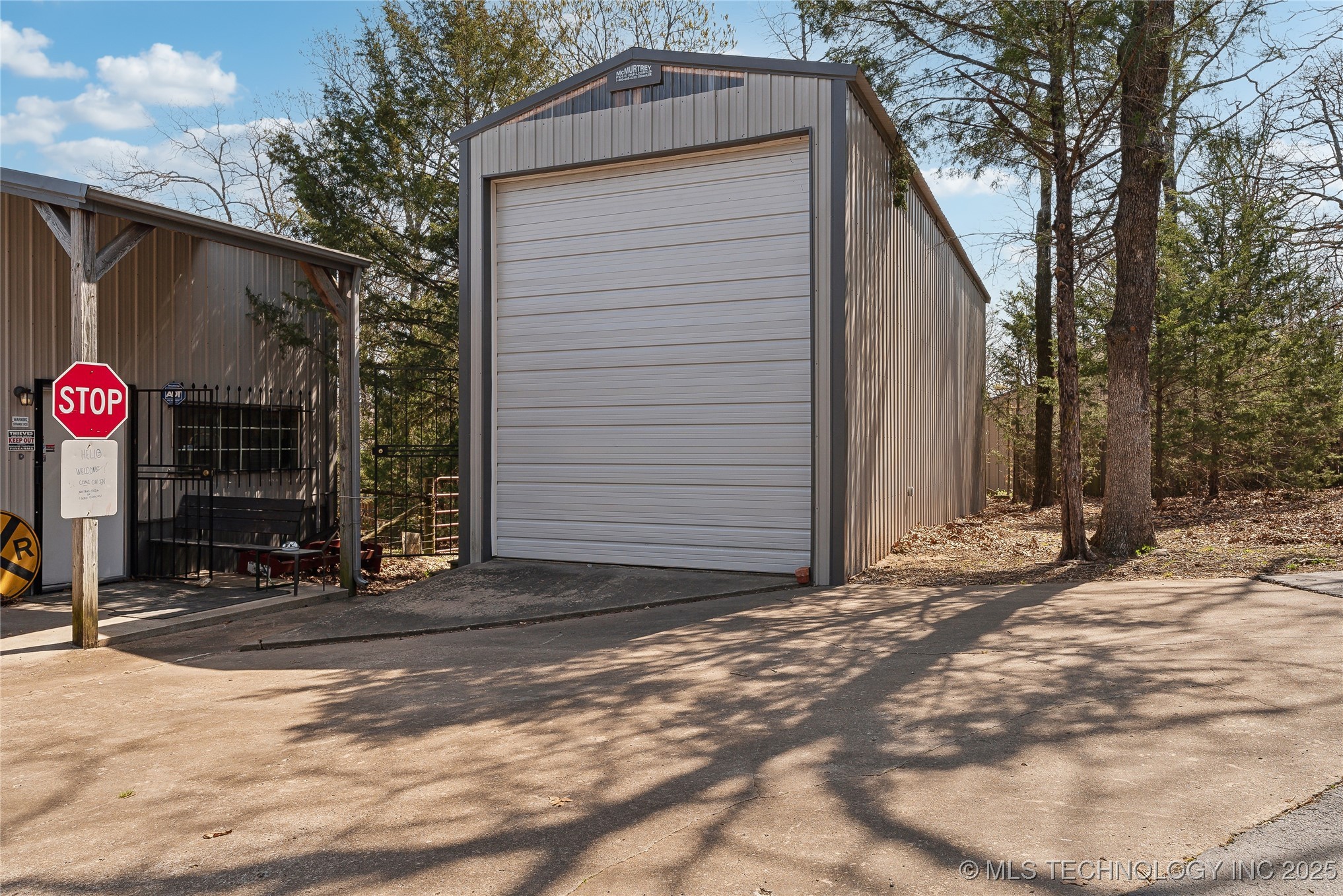 Cookson, Oklahoma, 74427, United States, 6 Bedrooms Bedrooms, ,6 BathroomsBathrooms,Residential,For Sale,1751718