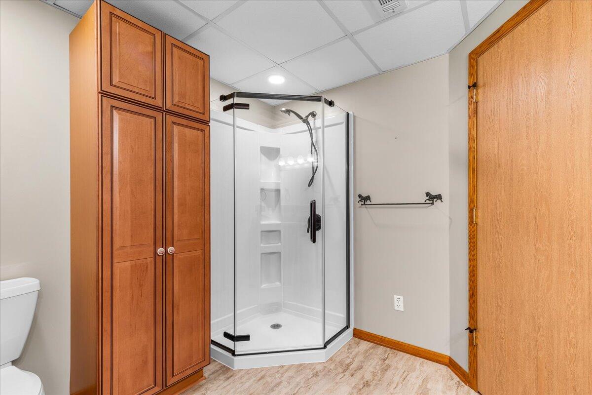 Hubbard, Wisconsin, 53035, United States, 4 Bedrooms Bedrooms, ,4 BathroomsBathrooms,Residential,For Sale,1885428