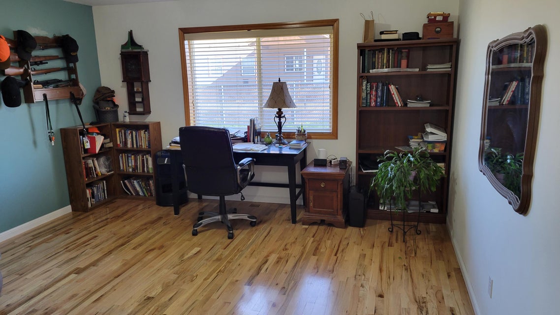 Prineville, Oregon, 97754, United States, 3 Bedrooms Bedrooms, ,2 BathroomsBathrooms,Residential,For Sale,1901571