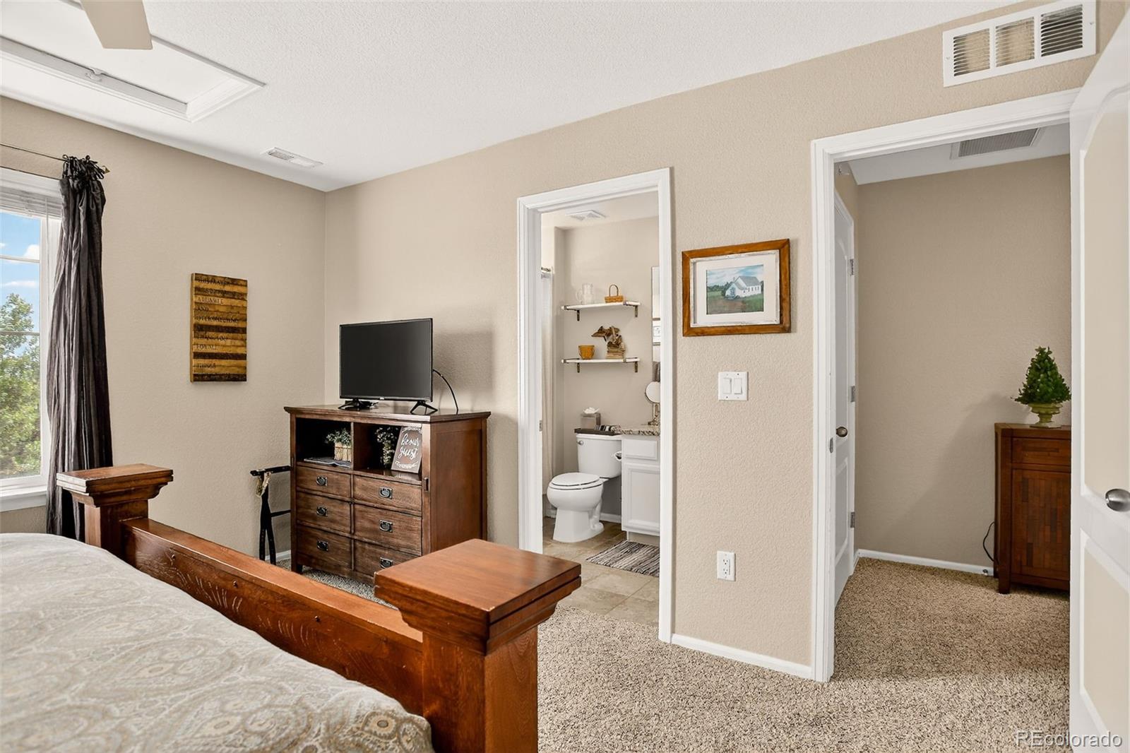 Thornton, Colorado, 80602, United States, 5 Bedrooms Bedrooms, ,4 BathroomsBathrooms,Residential,For Sale,1903900