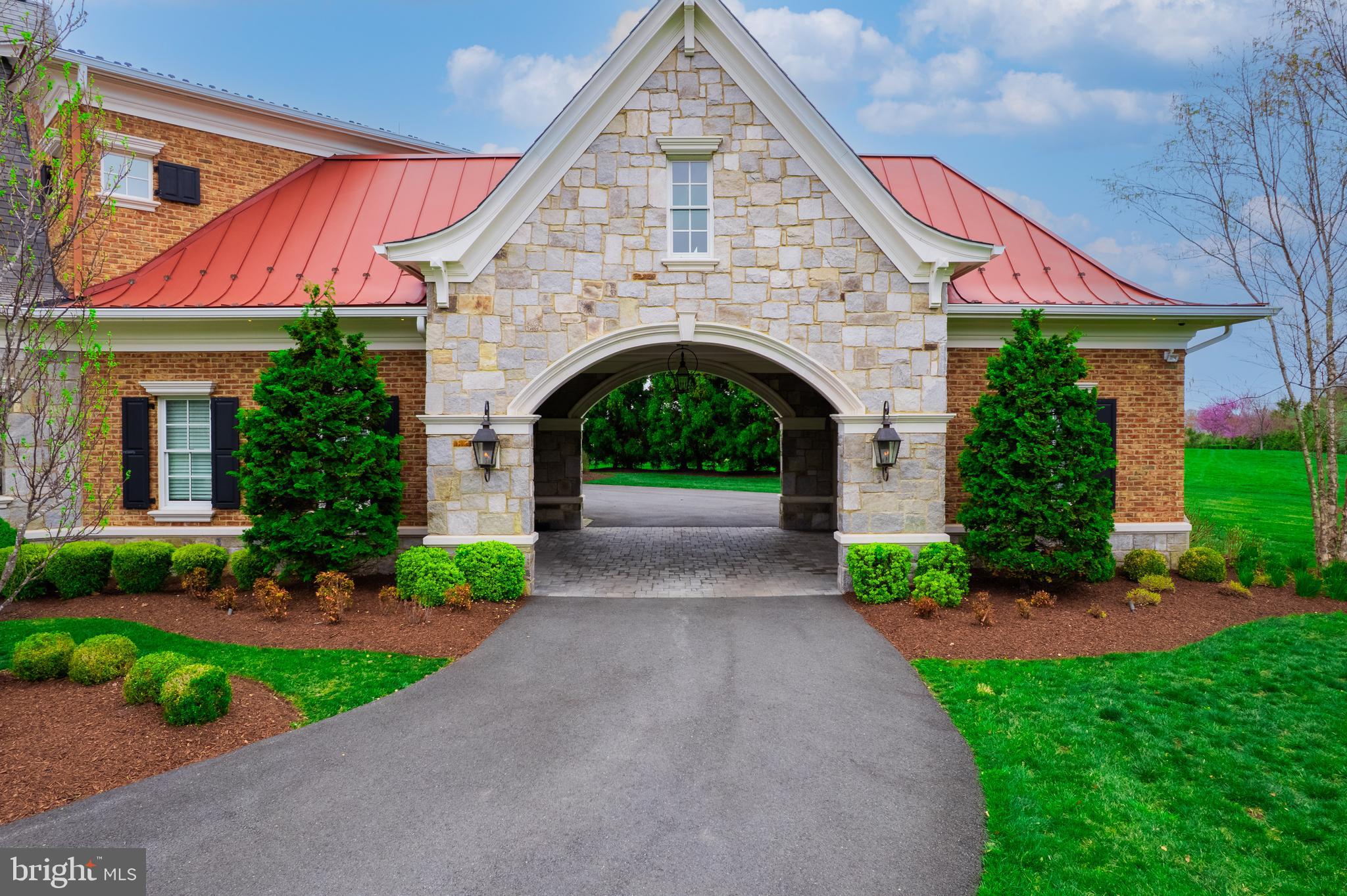 Leesburg, Virginia, 20175, United States, 5 Bedrooms Bedrooms, ,4 BathroomsBathrooms,Residential,For Sale,1776581