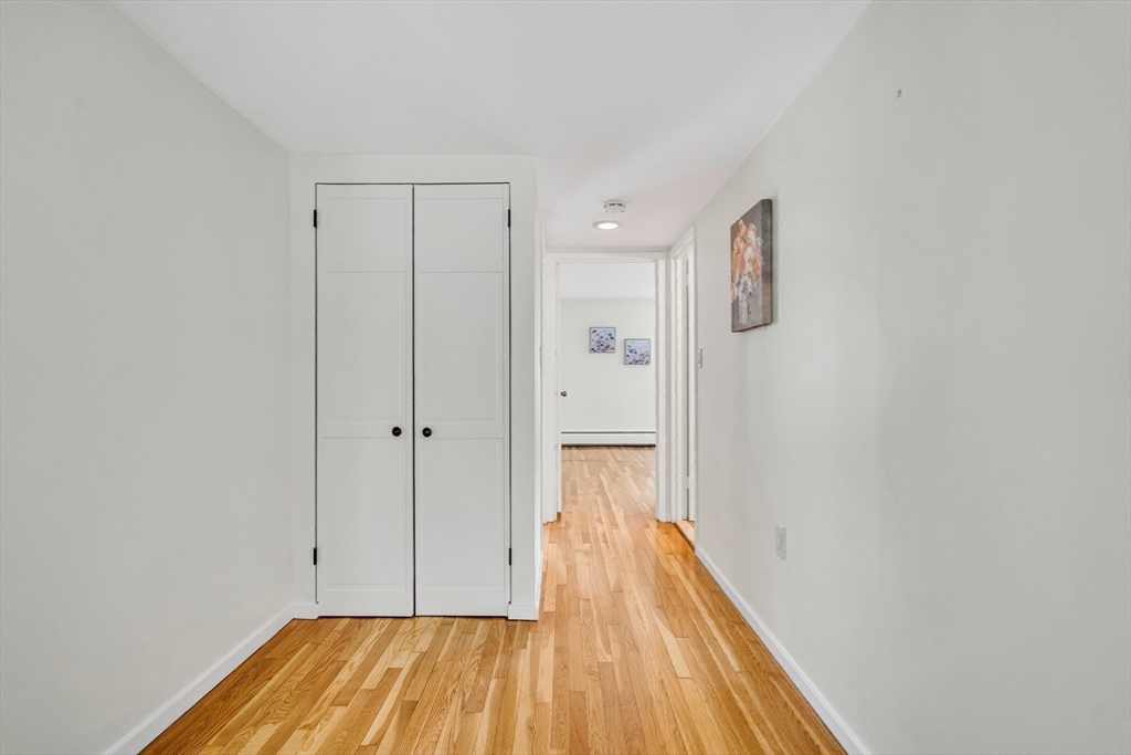 Watertown, Massachusetts, 02472, United States, 2 Bedrooms Bedrooms, ,1 BathroomBathrooms,Residential,For Sale,1865880