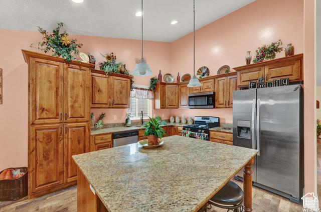 Herriman, Utah, 84096, United States, 3 Bedrooms Bedrooms, ,3 BathroomsBathrooms,Residential,For Sale,1910539