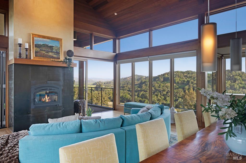 Healdsburg, California, 95448, United States, 3 Bedrooms Bedrooms, ,4 BathroomsBathrooms,Residential,For Sale,1866142