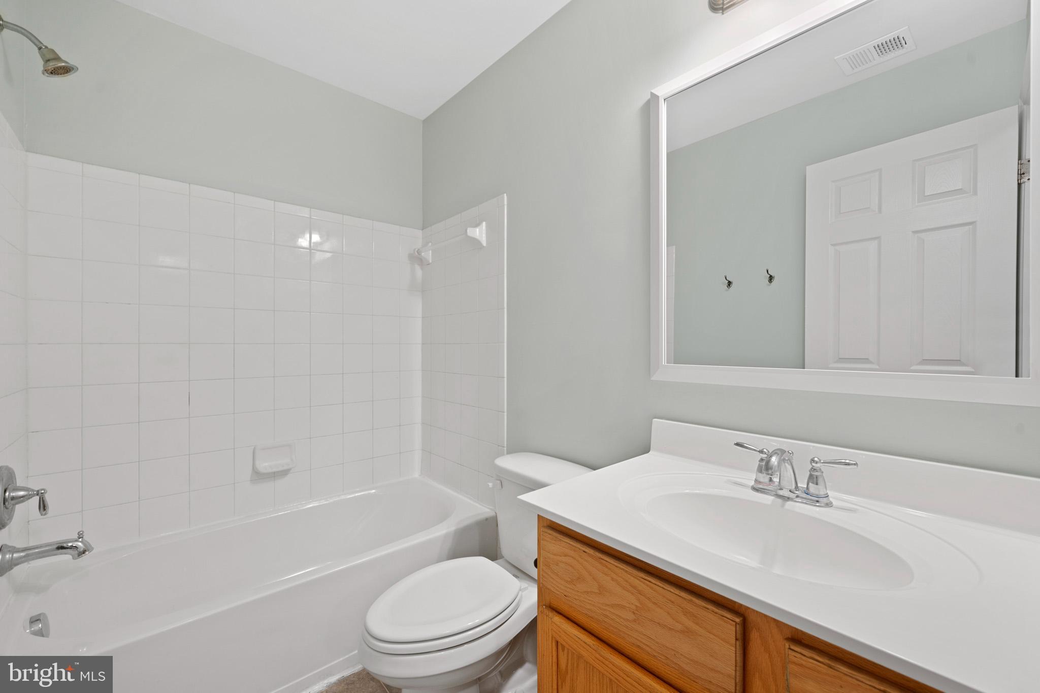 Waldorf, Maryland, 20603, United States, 5 Bedrooms Bedrooms, ,4 BathroomsBathrooms,Residential,For Sale,1914129