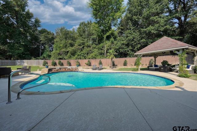 Tyler, Texas, 75706, United States, 4 Bedrooms Bedrooms, ,3 BathroomsBathrooms,Residential,For Sale,1976690