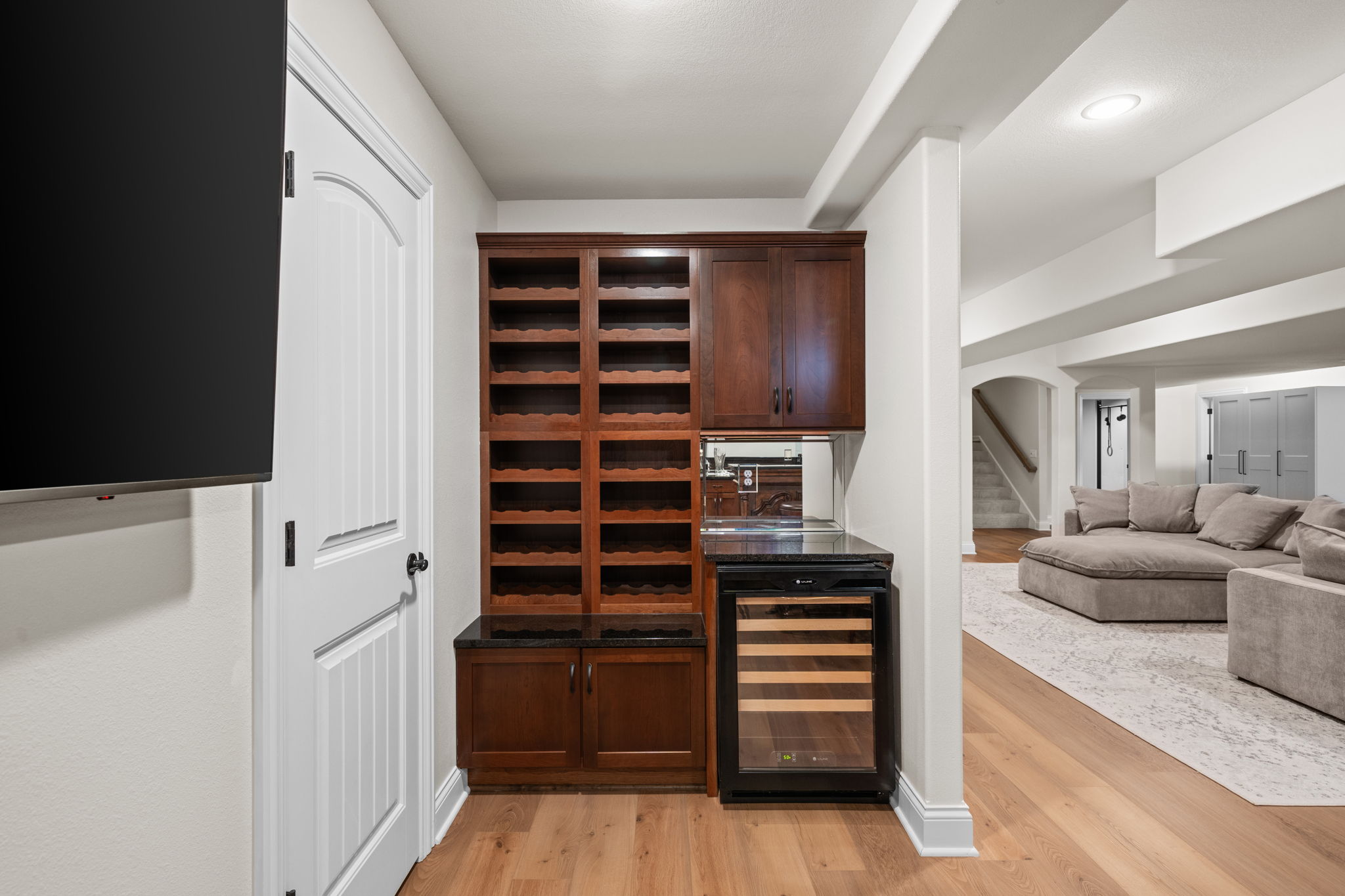  Welcome to 1543 Windridge Court, an exceptional story-and-a-half - 物件實景