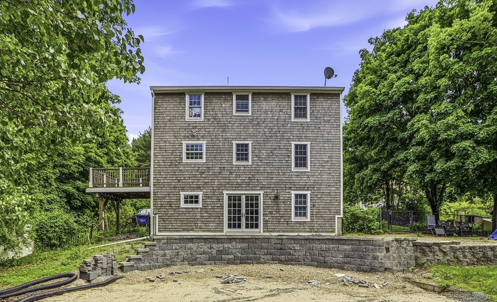 Franklin, Massachusetts, 02038, United States, 3 Bedrooms Bedrooms, ,Residential,For Sale,2048038