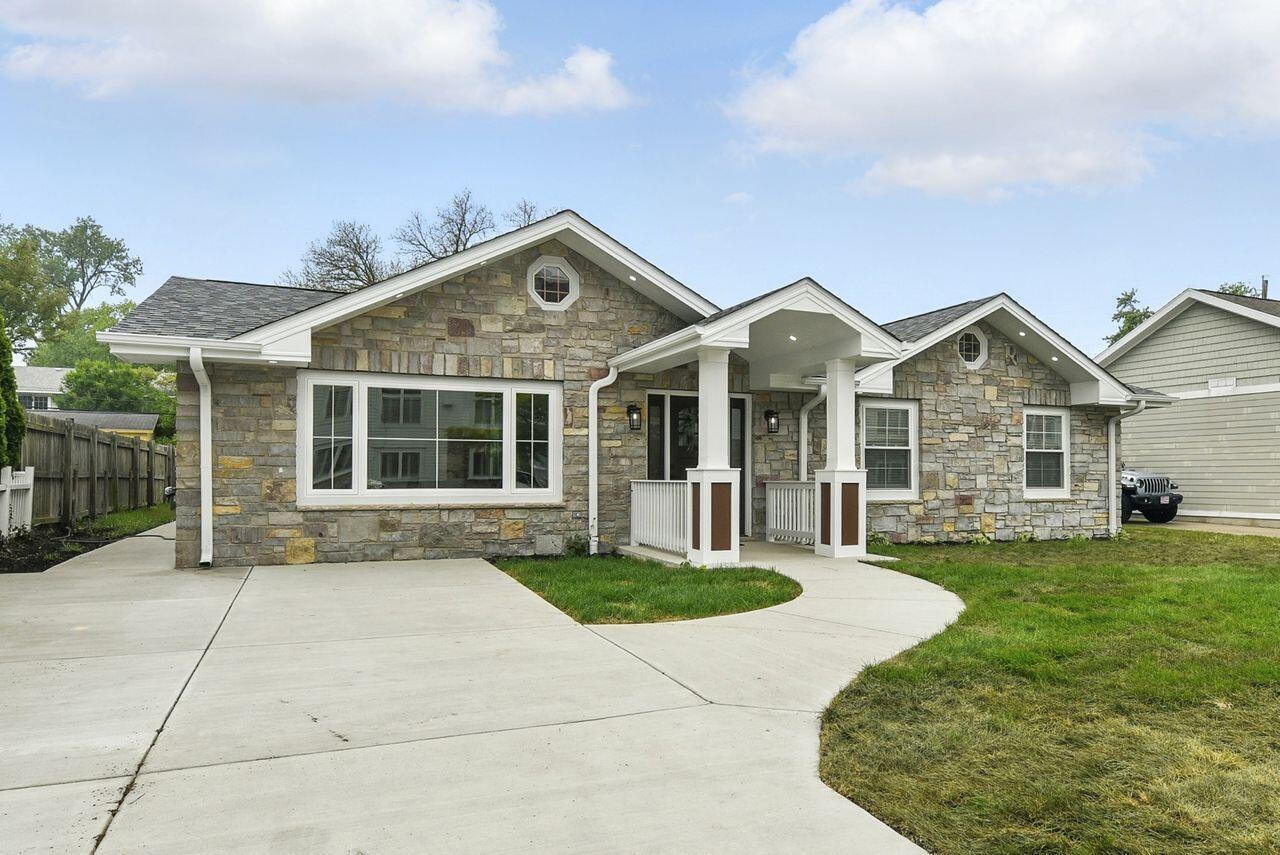 New Buffalo, Michigan, 49117, United States, 4 Bedrooms Bedrooms, ,3 BathroomsBathrooms,Residential,For Sale,1992031