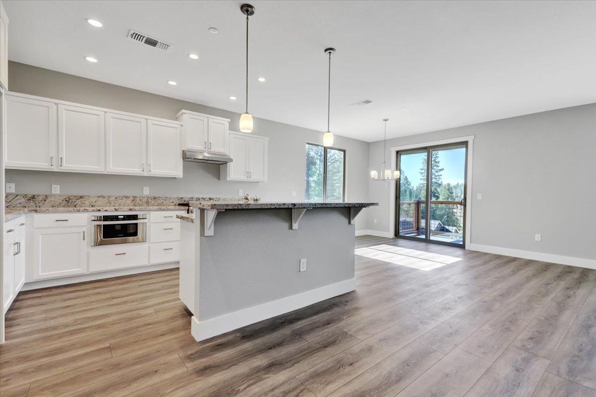 Grass Valley, California, 95945, United States, 3 Bedrooms Bedrooms, ,2 BathroomsBathrooms,Residential,For Sale,1978988