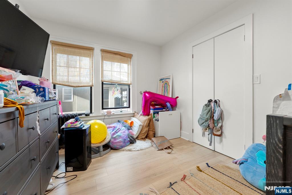 Rutherford, New Jersey, 07070, United States, 4 Bedrooms Bedrooms, ,2 BathroomsBathrooms,Residential,For Sale,1977707