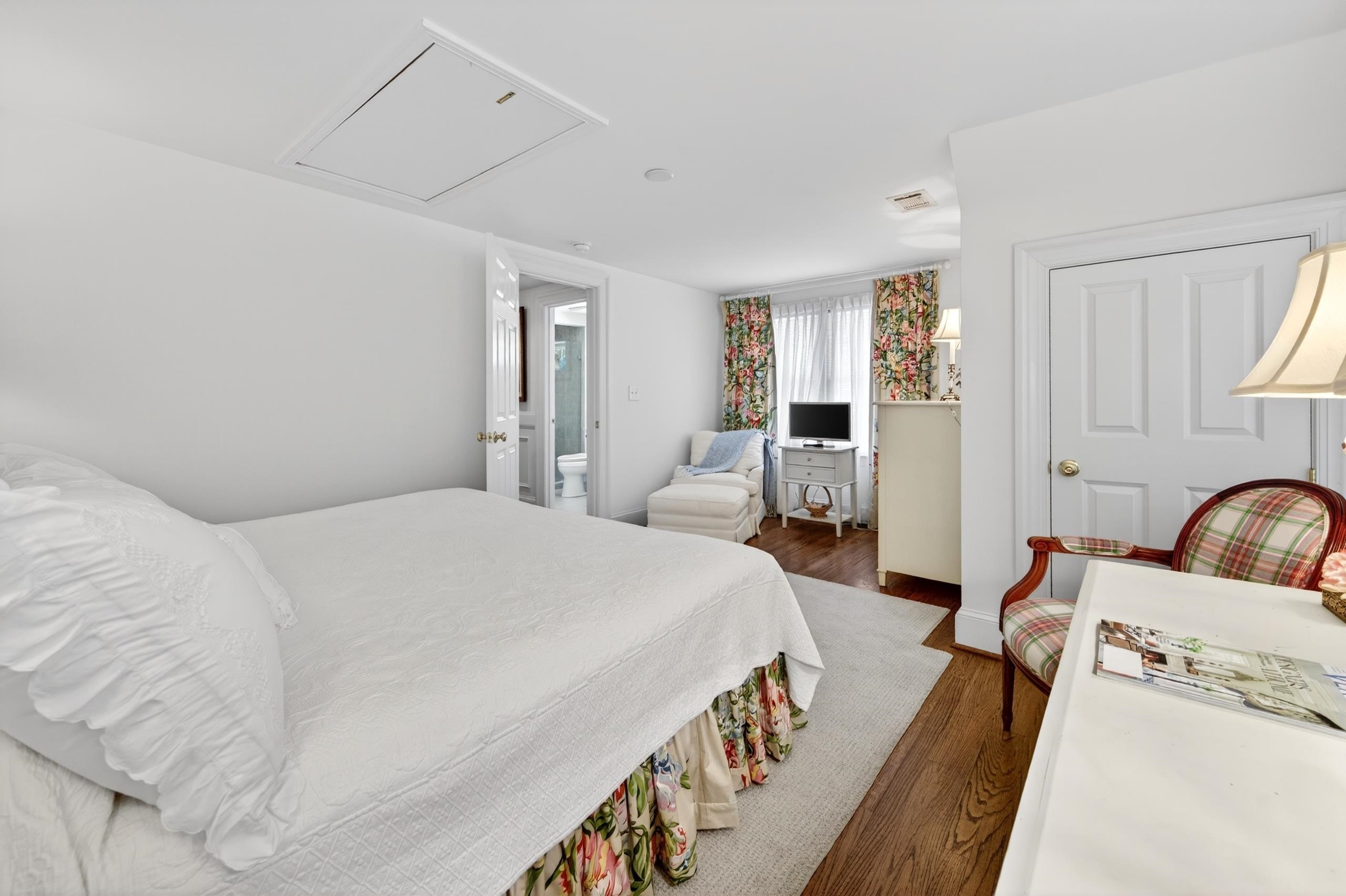  331 East Bay St. - 物件實景