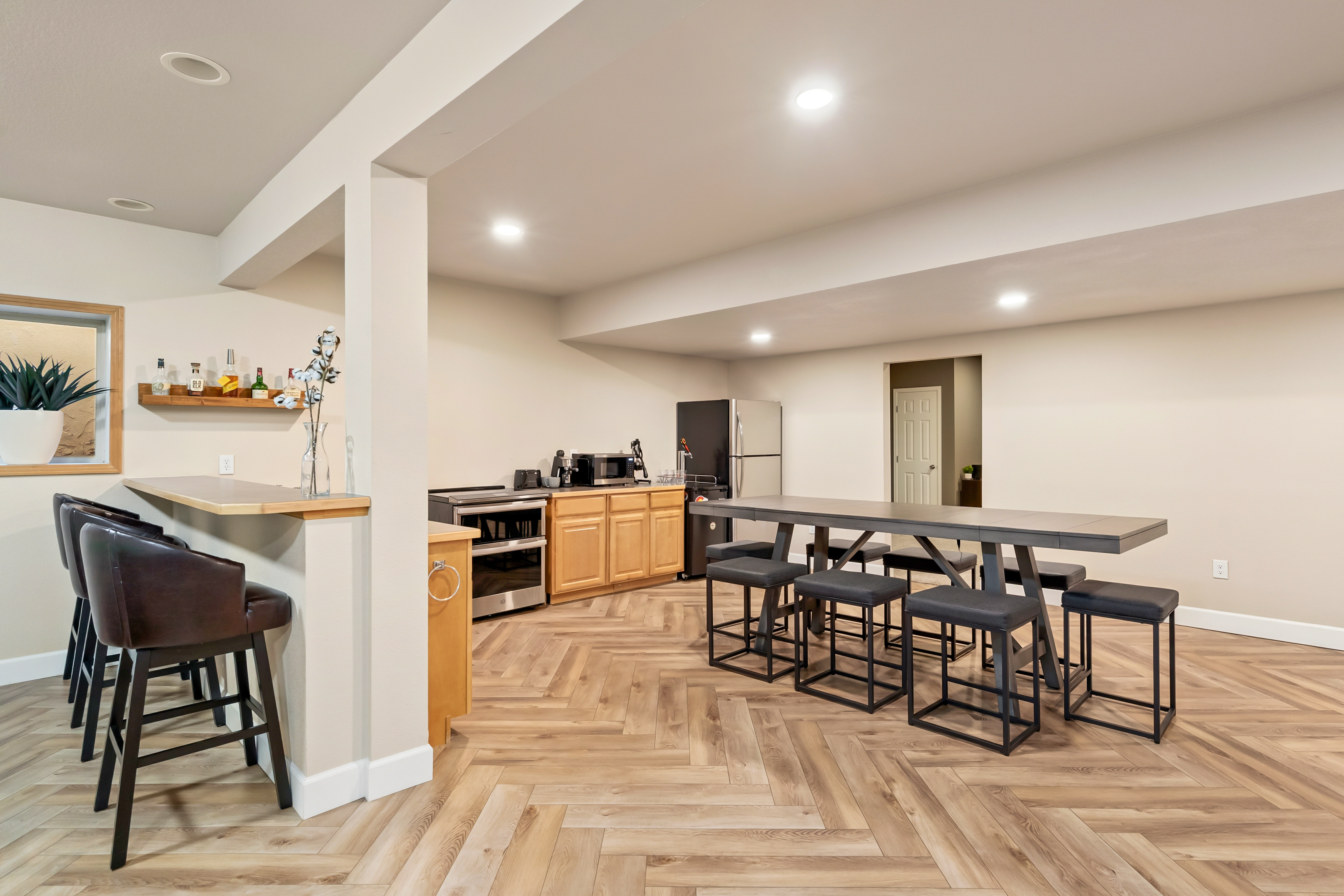  Luxuriously Renovated Home Overlooking Hole 15 of the Ptarmigan Country Club - 物件實景