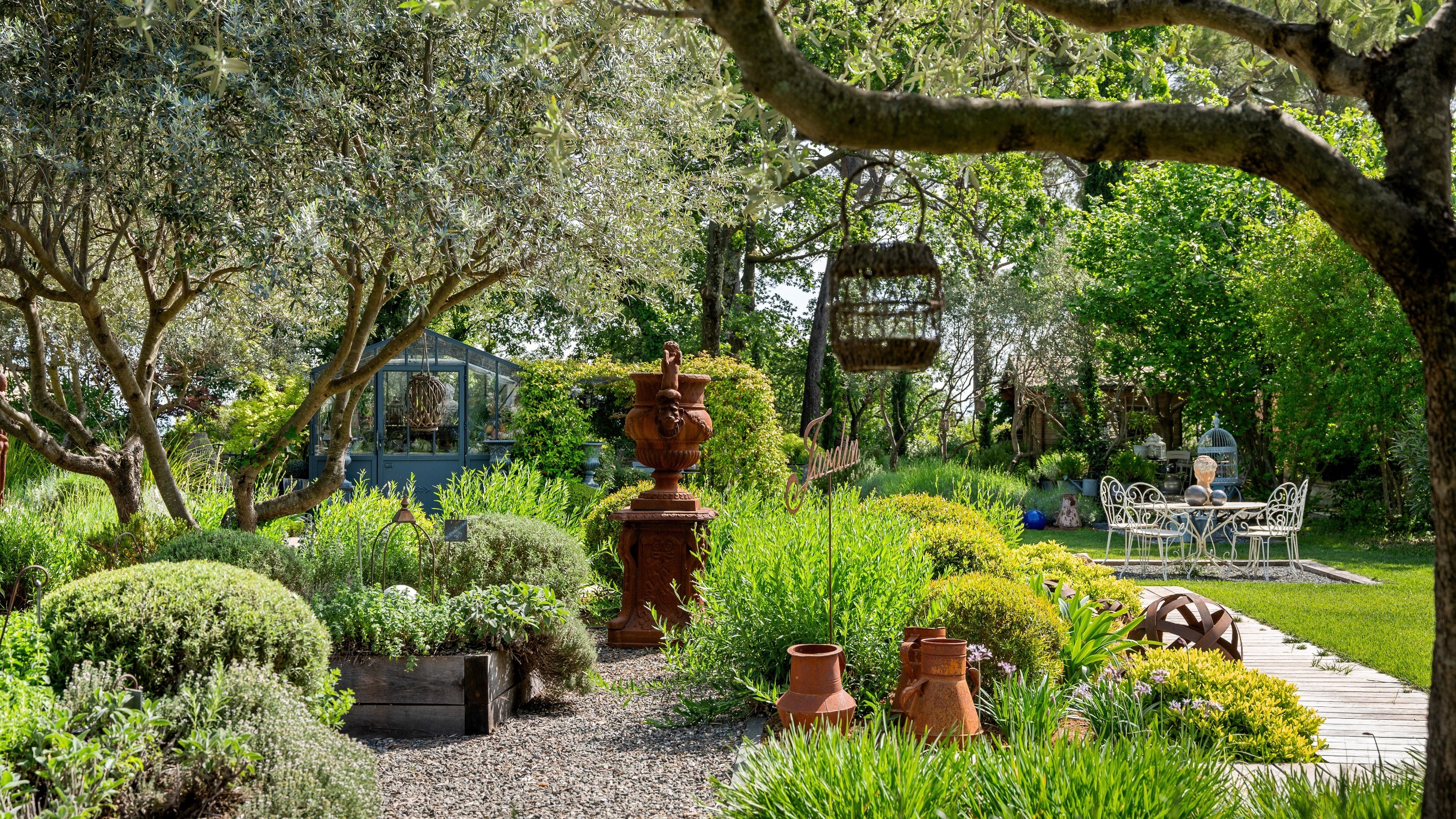  Exceptional Charming Estate with Remarkable Gardens in a Preserved Setting - 物件實景