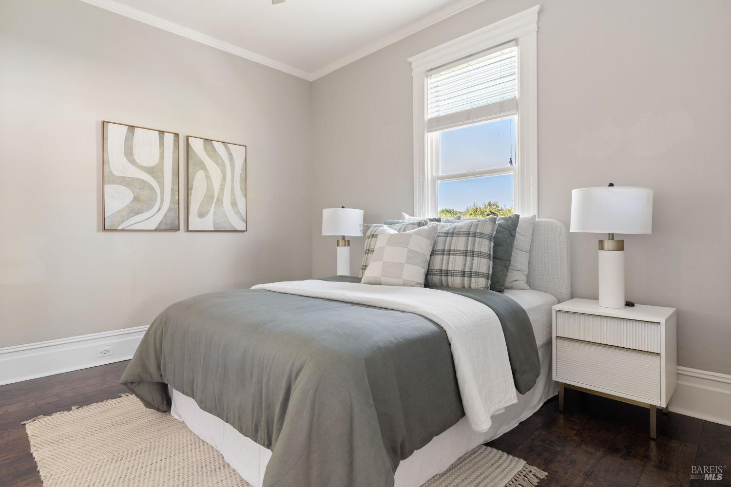 Petaluma, California, 94952, United States, 3 Bedrooms Bedrooms, ,2 BathroomsBathrooms,Residential,For Sale,1977520